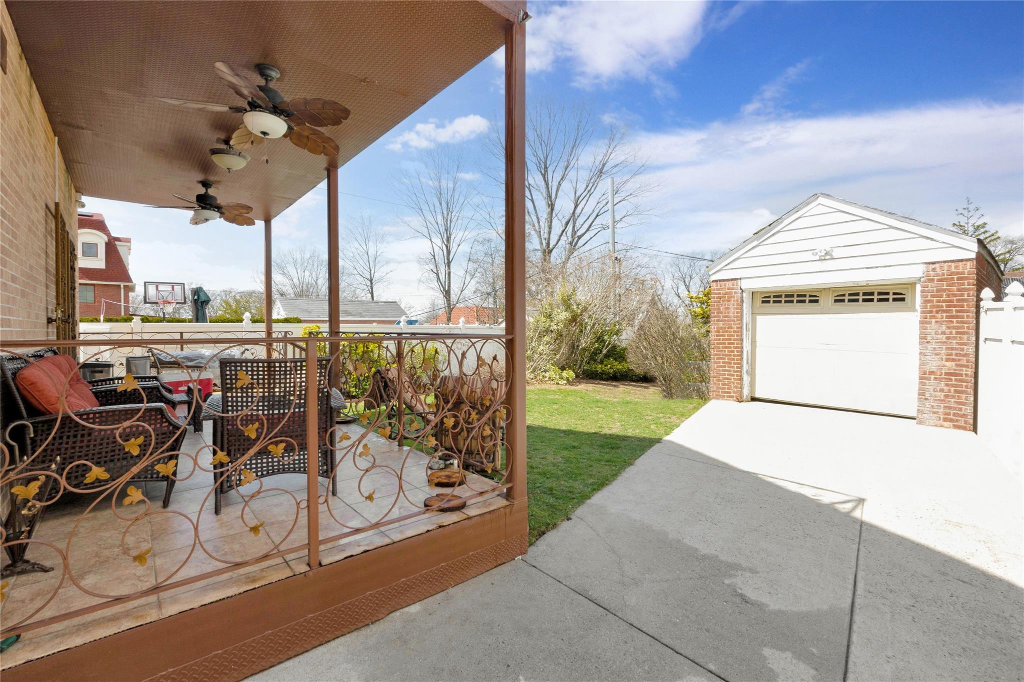 Single Family Radnor  Queens, NY 11432, MLS-862770-44