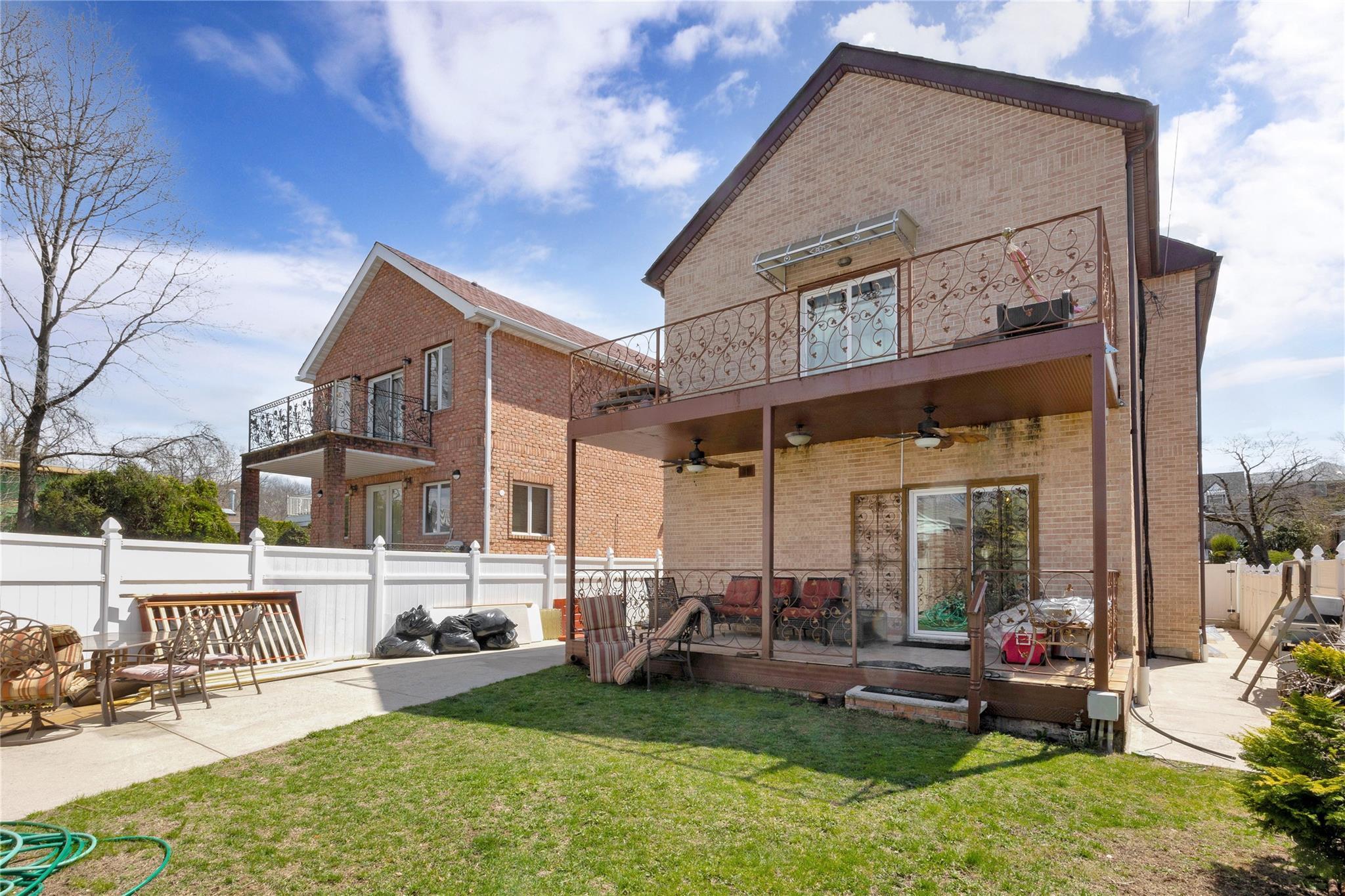 Single Family Radnor  Queens, NY 11432, MLS-862770-50