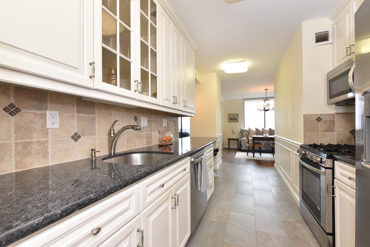 Coop Grand Central  Queens, NY 11005, MLS-862785-11