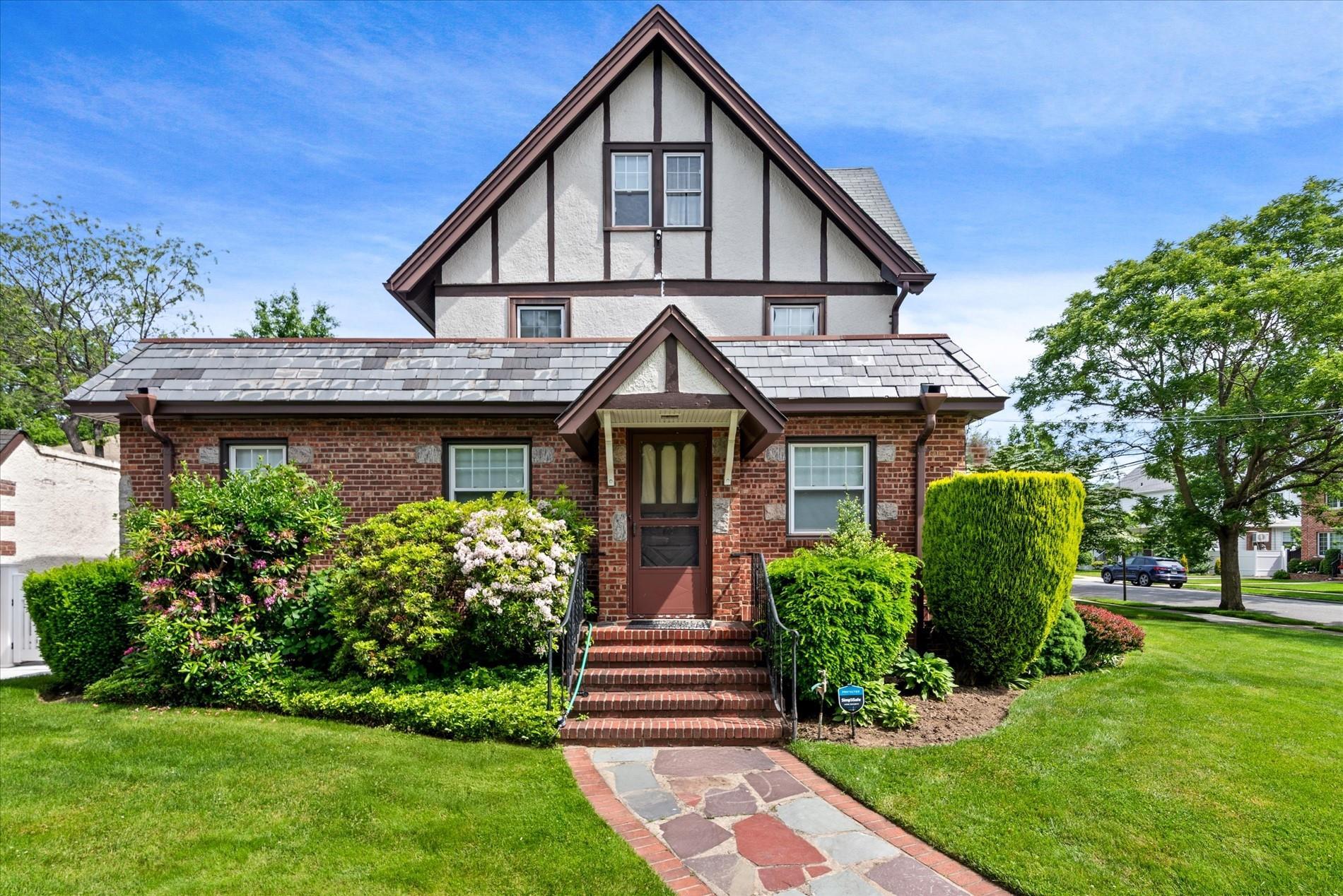 Single Family 159  Queens, NY 11358, MLS-862788-2