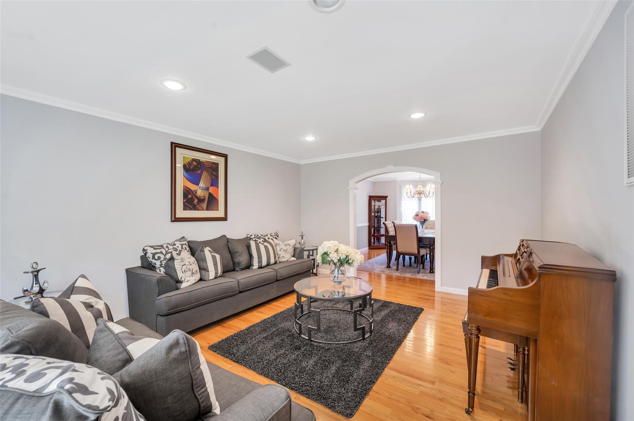 Single Family Ellbridge  Suffolk County, NY 11720, MLS-862790-14