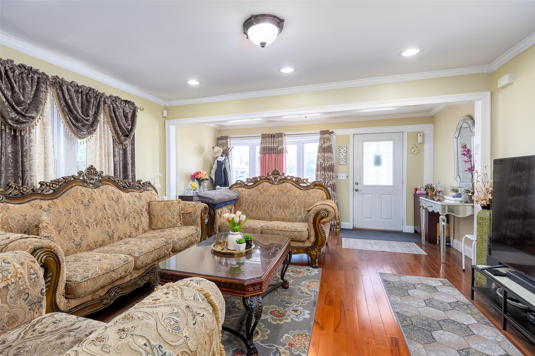 Single Family 215th  Queens, NY 11428, MLS-862795-10