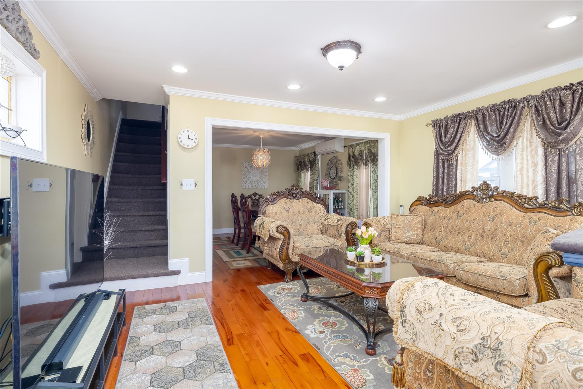 Single Family 215th  Queens, NY 11428, MLS-862795-9