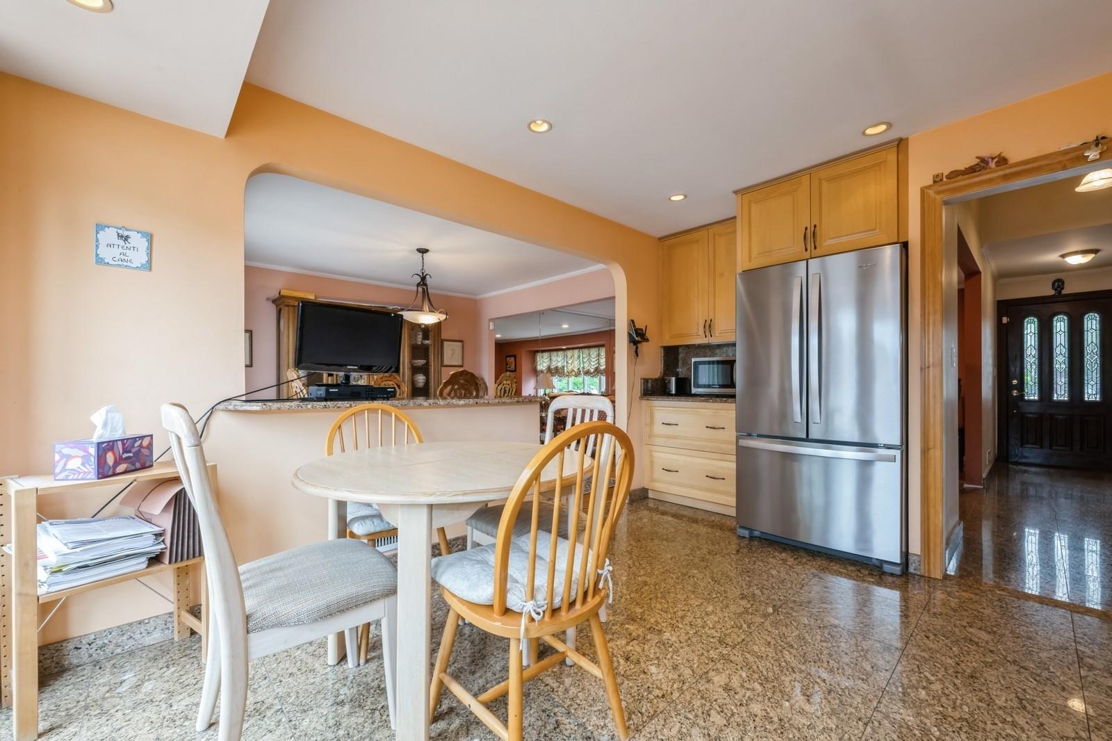 Single Family Regent  Nassau County, NY 11590, MLS-862798-10