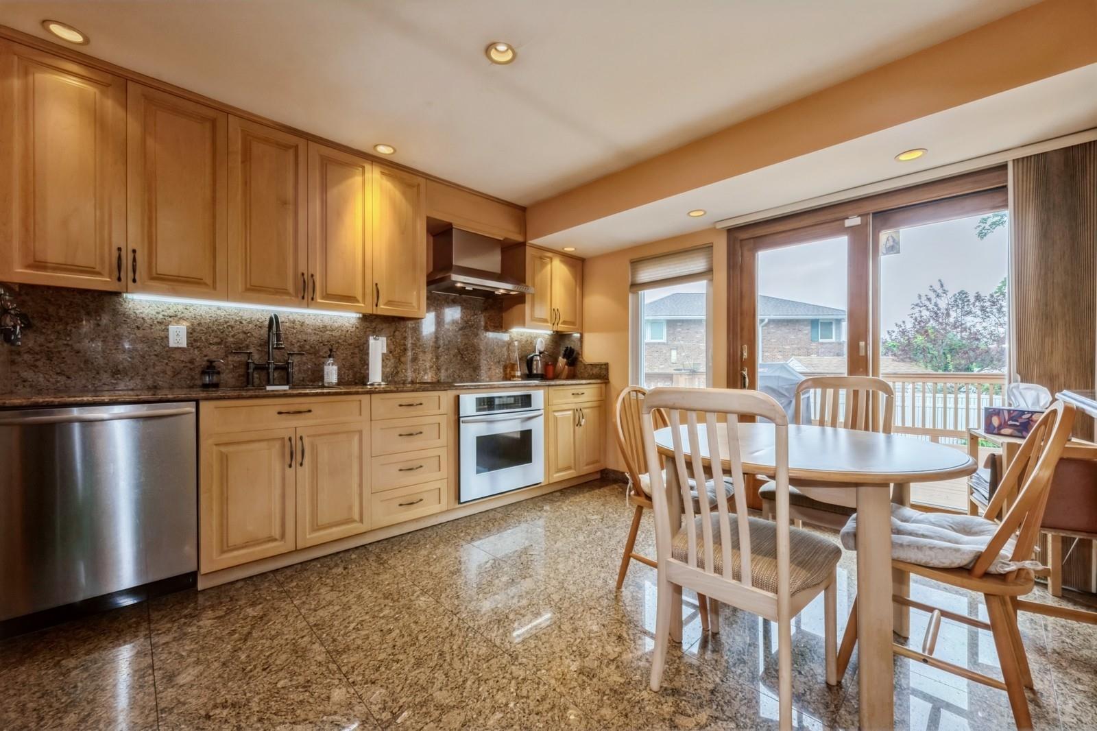 Single Family Regent  Nassau County, NY 11590, MLS-862798-8