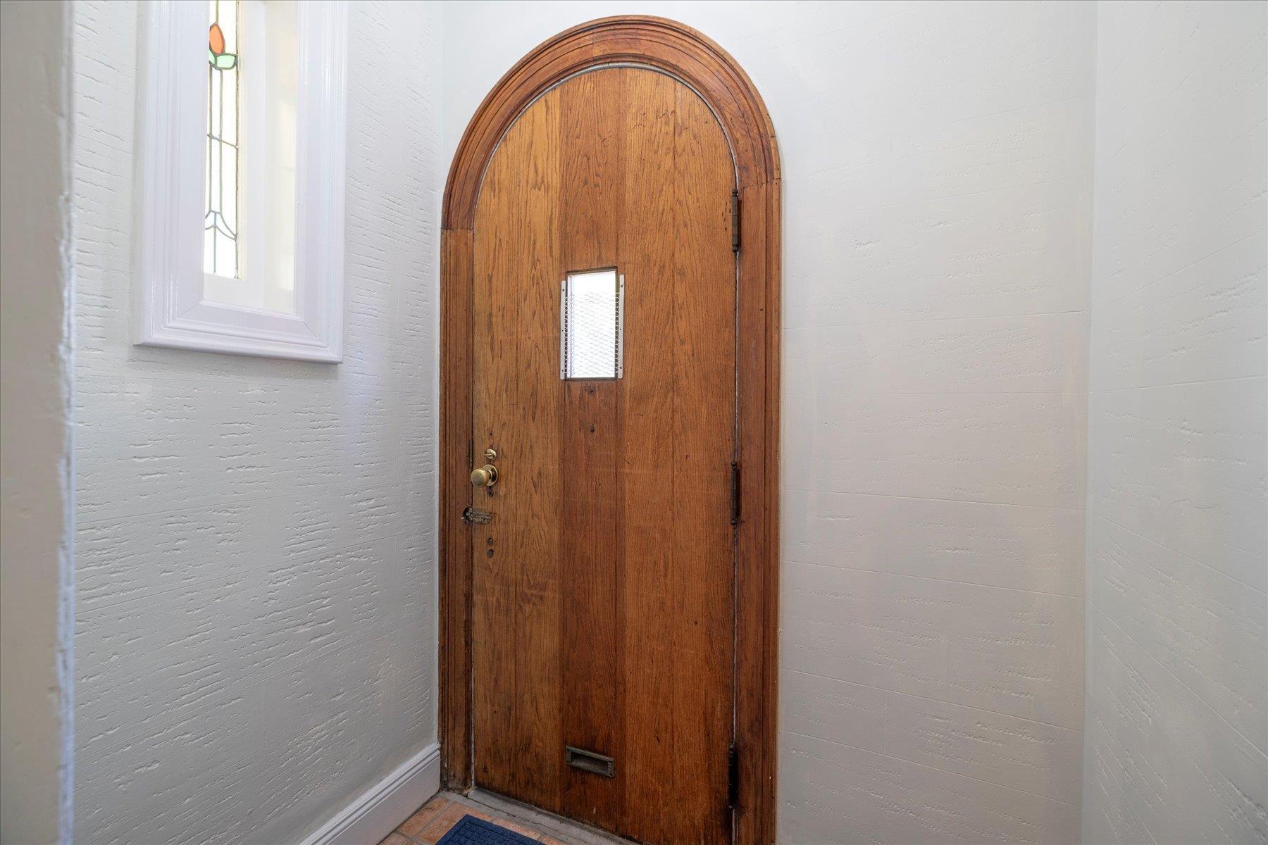 Single Family Lurting  Bronx, NY 10469, MLS-862811-13