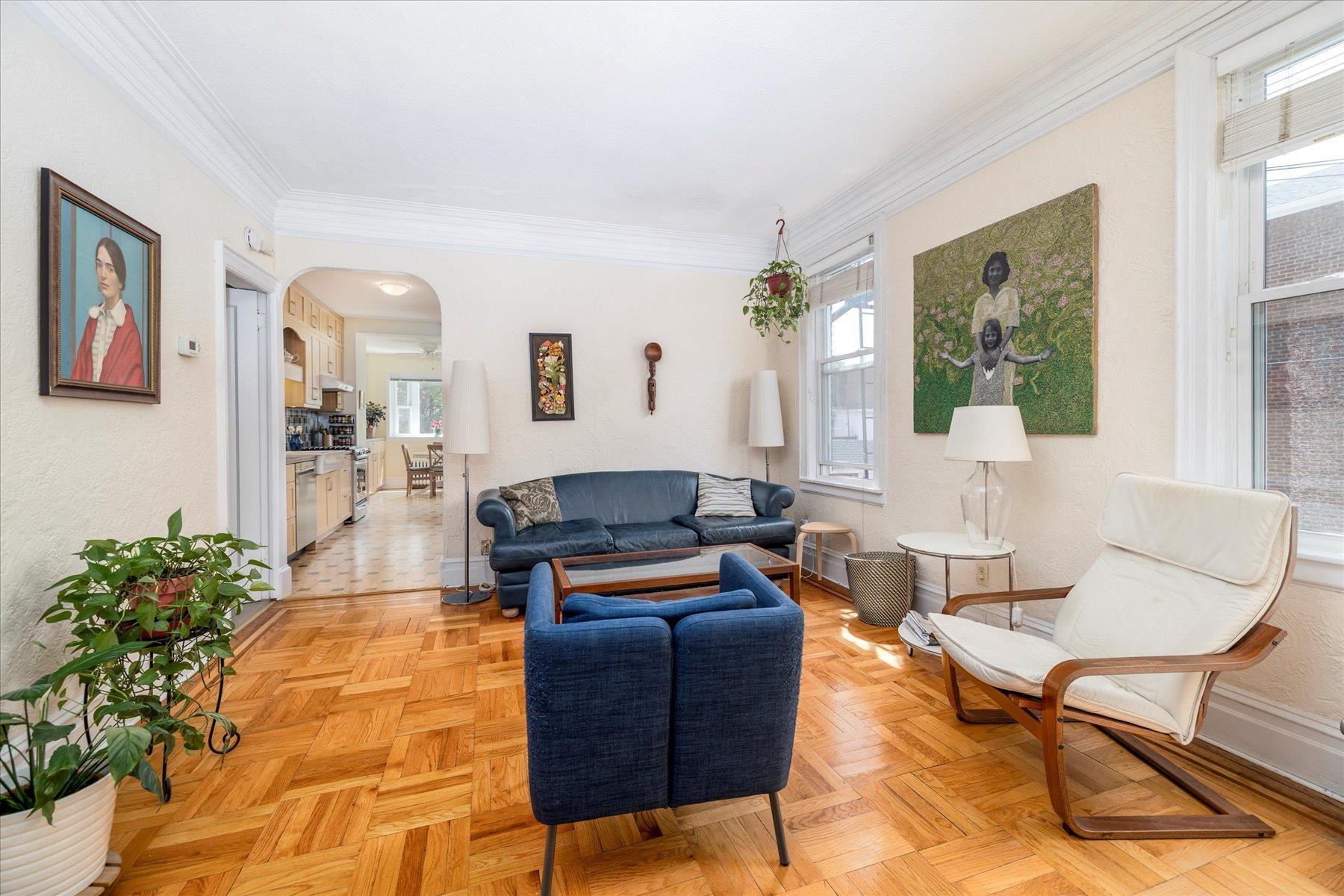 Single Family Lurting  Bronx, NY 10469, MLS-862811-18