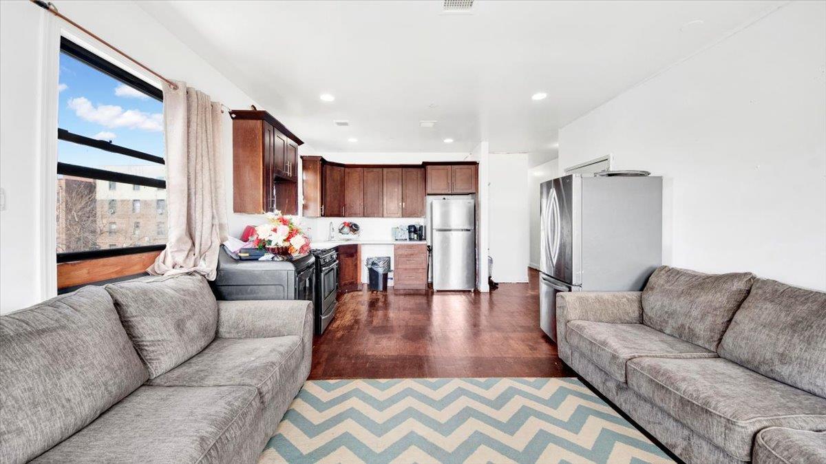 Single Family 220th  Bronx, NY 10467, MLS-862820-2