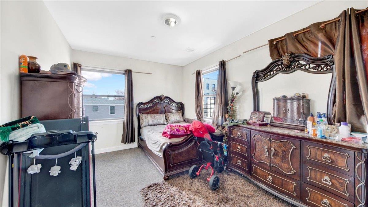 Single Family 220th  Bronx, NY 10467, MLS-862820-4