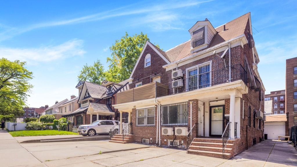 Single Family 77th  Queens, NY 11375, MLS-862828-3