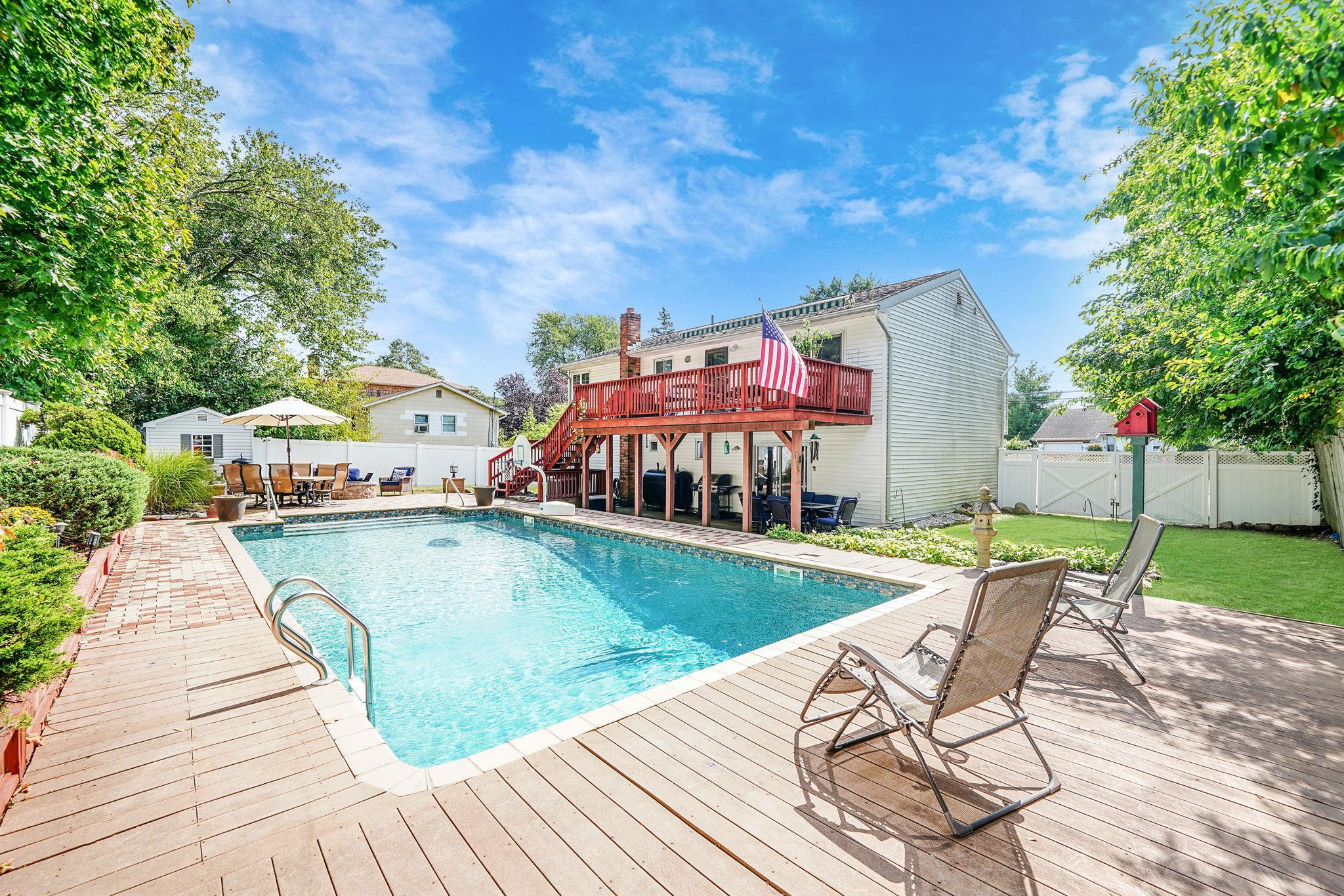 Single Family Peconic  Suffolk County, NY 11704, MLS-862839-17