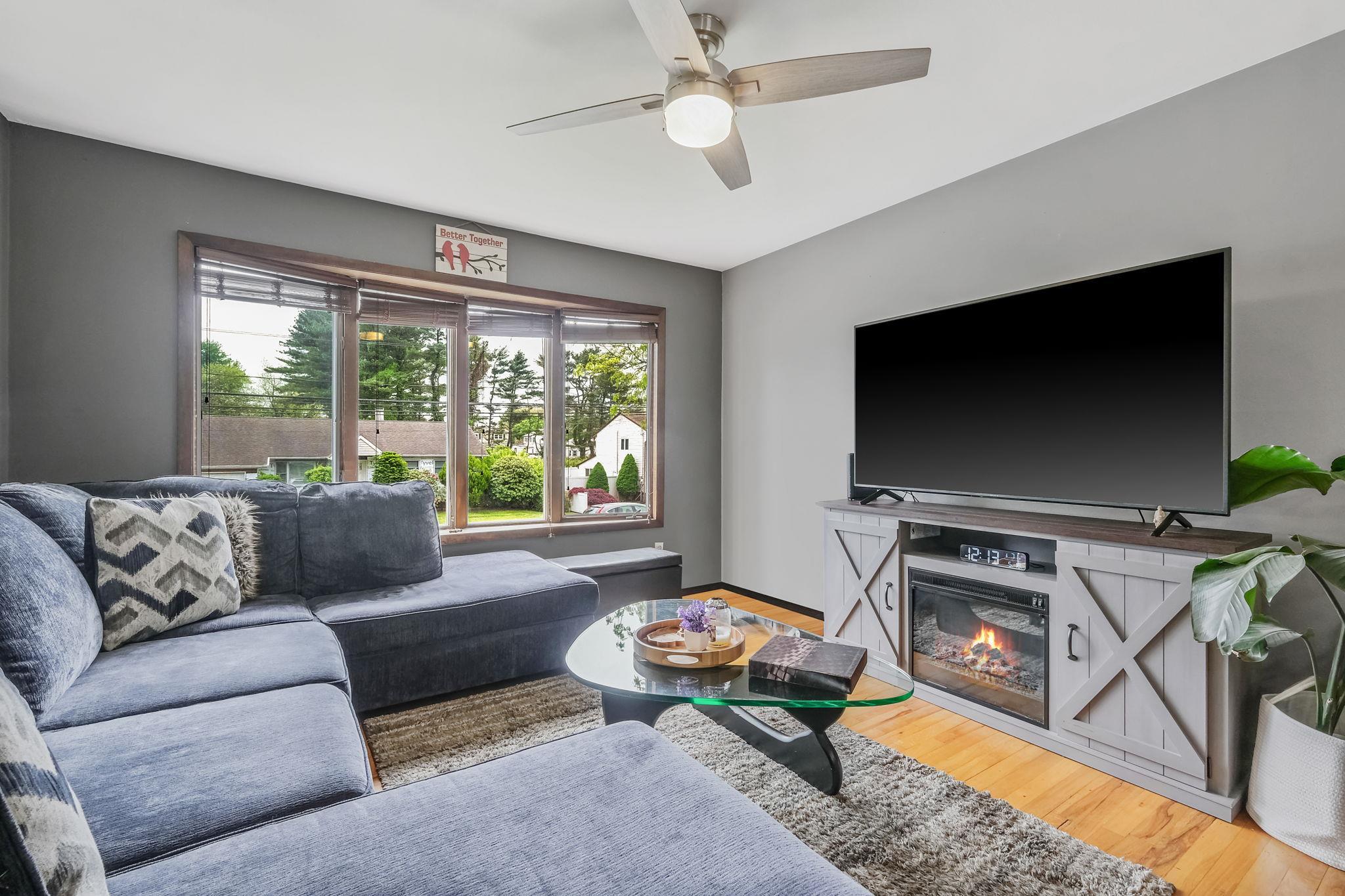 Single Family Peconic  Suffolk County, NY 11704, MLS-862839-3