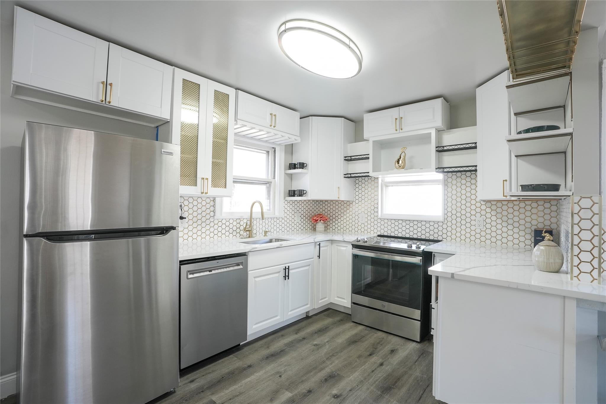 Single Family N  Westchester County, NY 10603, MLS-862850-7