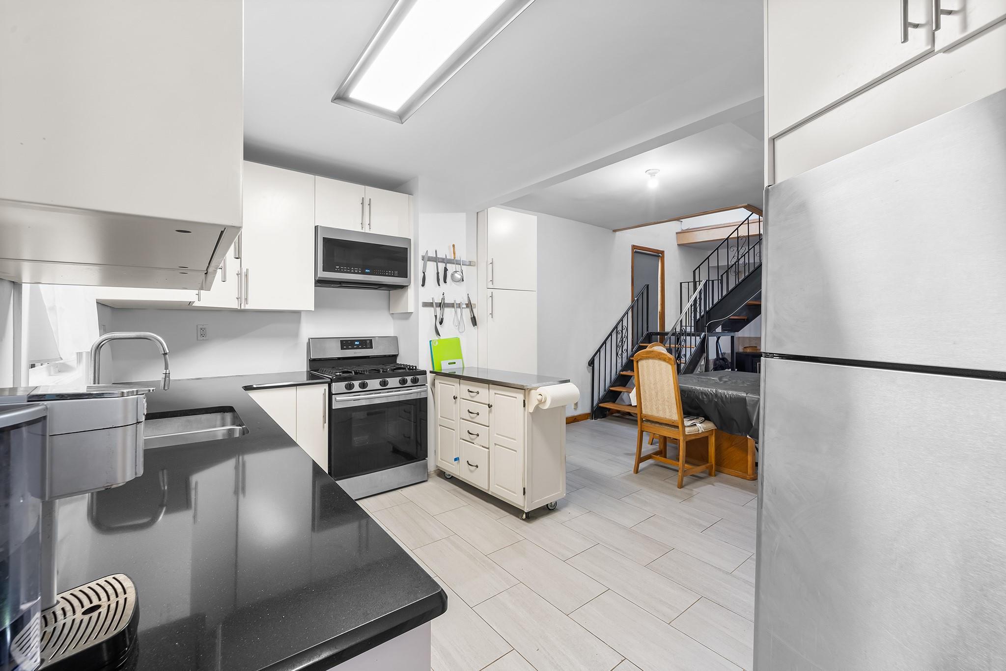 Single Family 243rd  Queens, NY 11422, MLS-862853-11