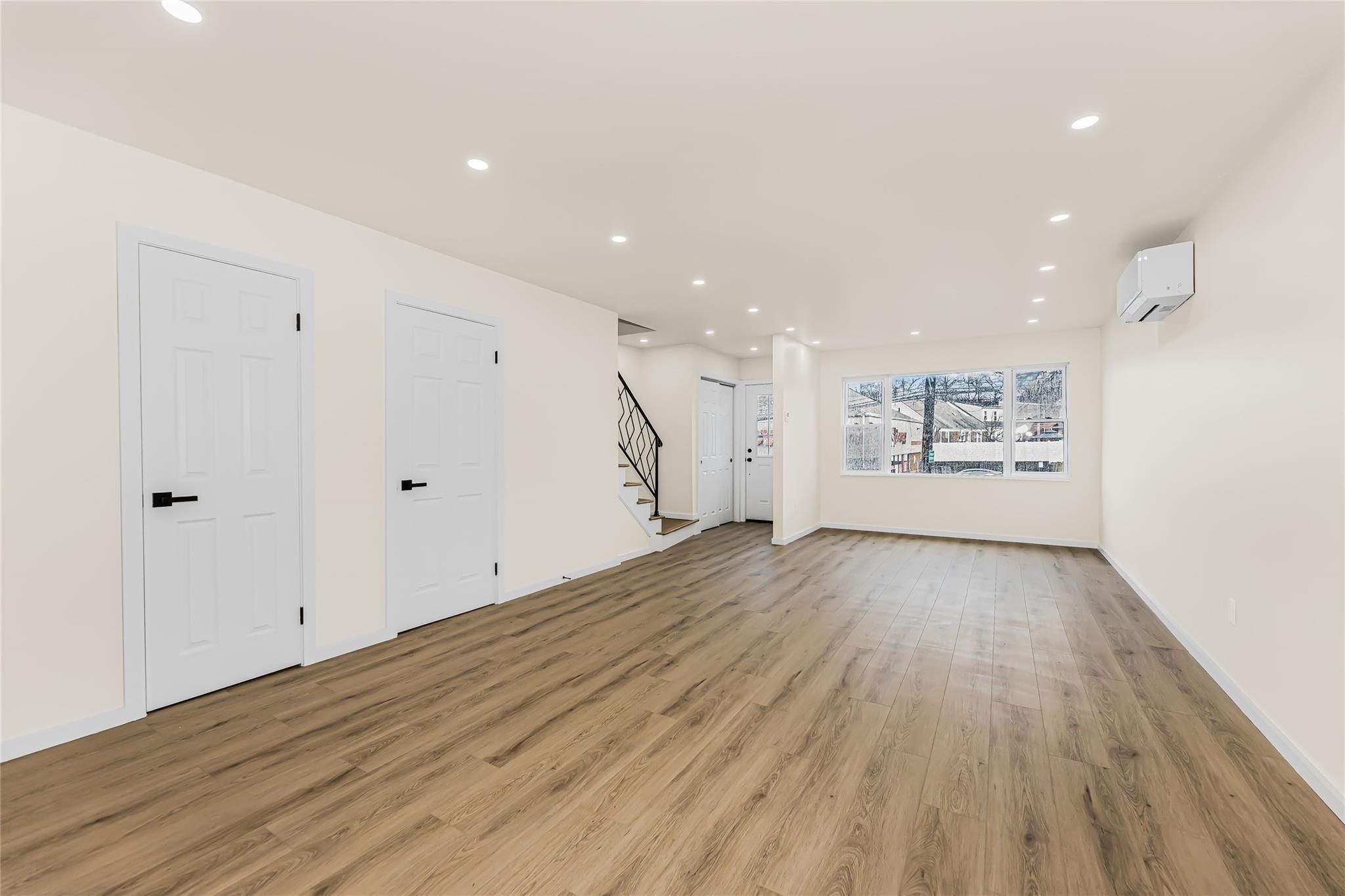 Single Family Yonkers  Westchester County, NY 10704, MLS-862862-10