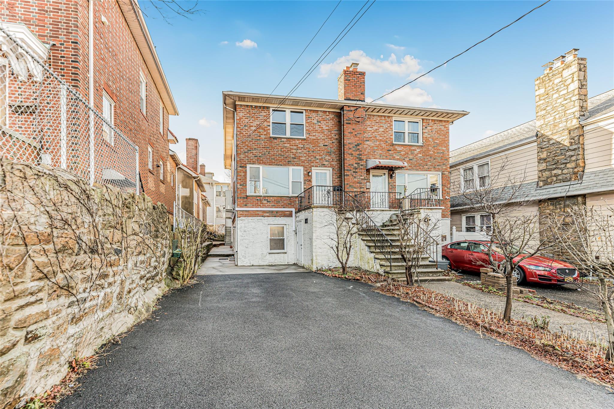 Single Family Yonkers  Westchester County, NY 10704, MLS-862862-2