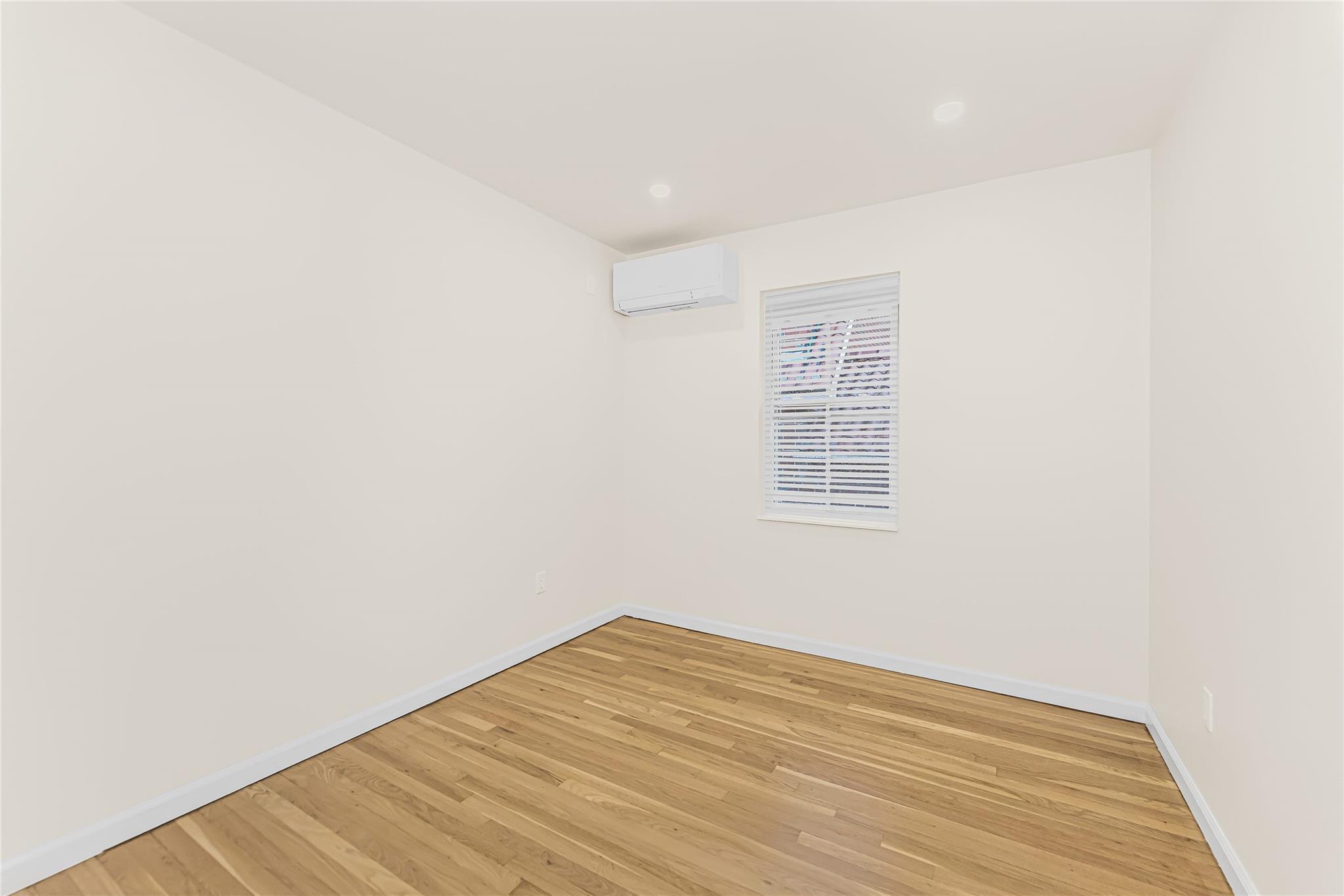 Single Family Yonkers  Westchester County, NY 10704, MLS-862862-20