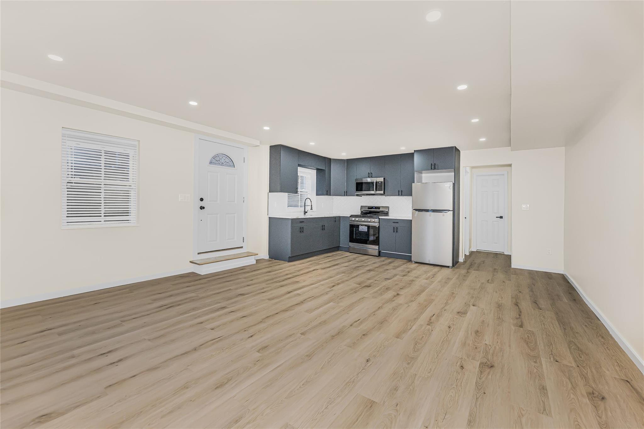 Single Family Yonkers  Westchester County, NY 10704, MLS-862862-26