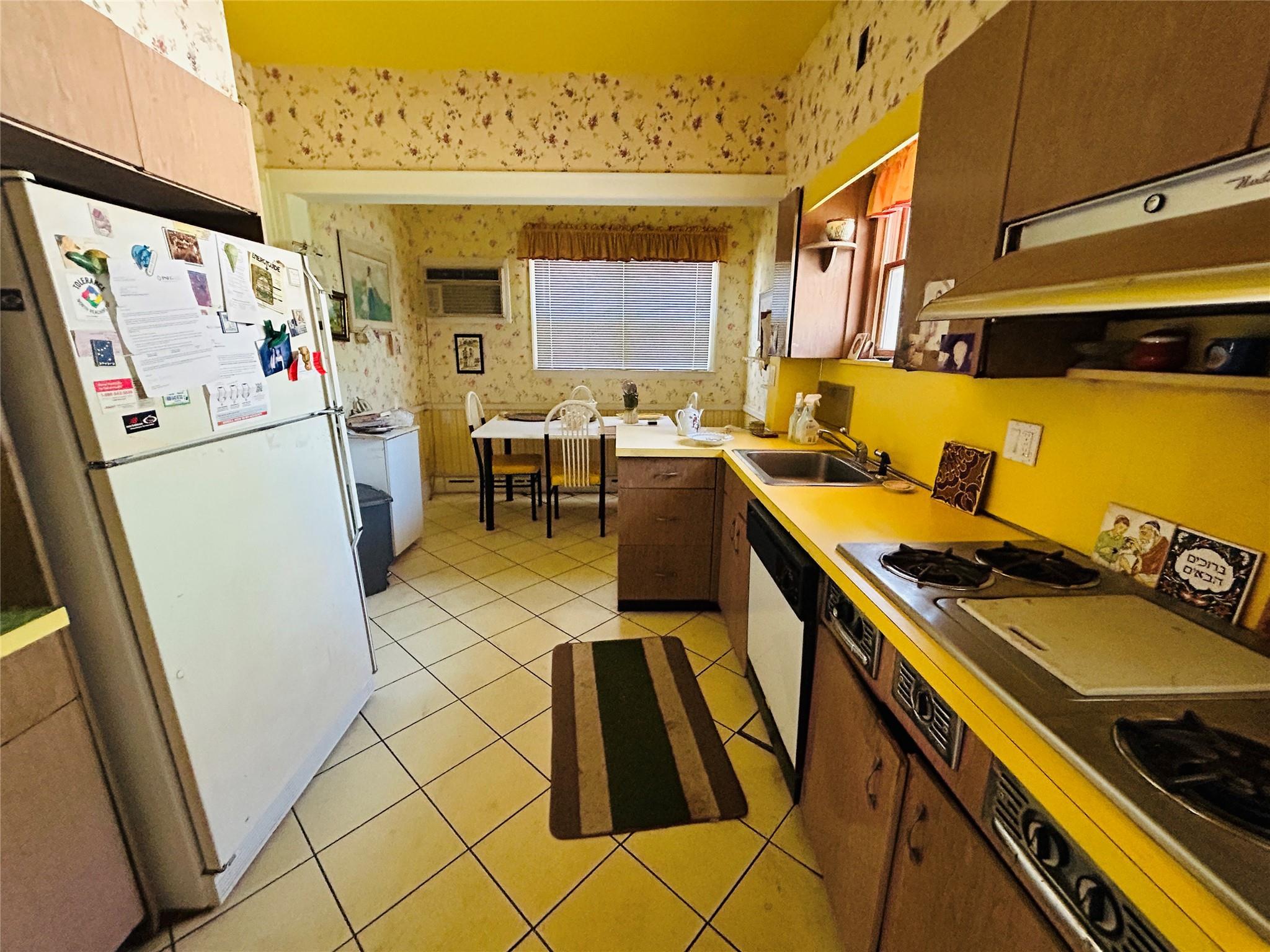 Single Family Beach 136th  Queens, NY 11694, MLS-862932-7