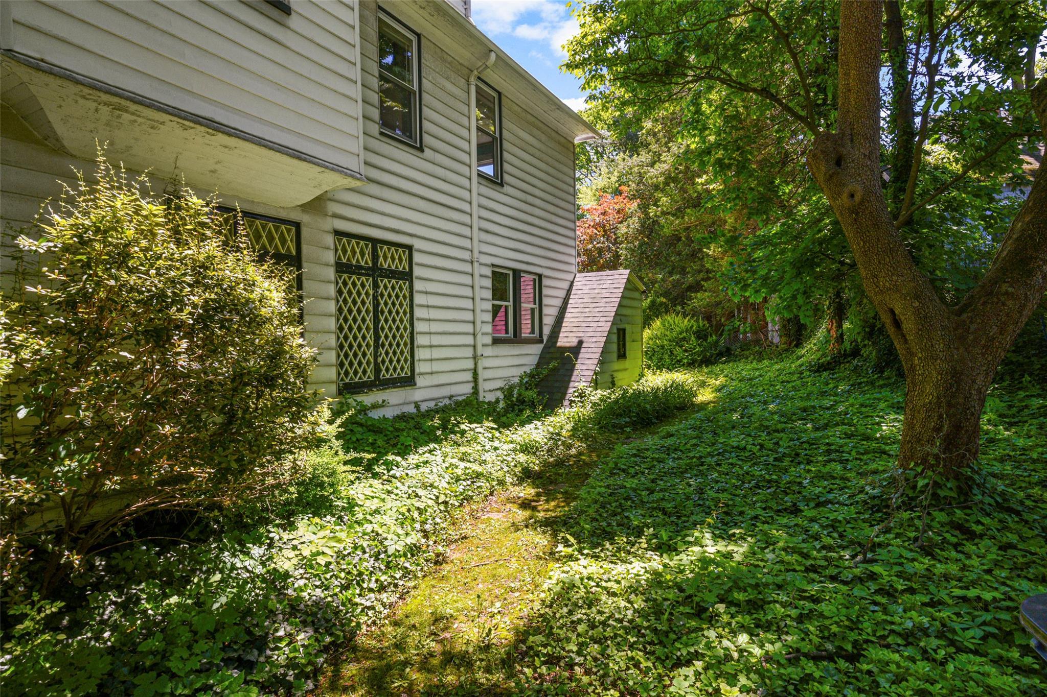 Single Family Desmond  Westchester County, NY 10708, MLS-862937-40