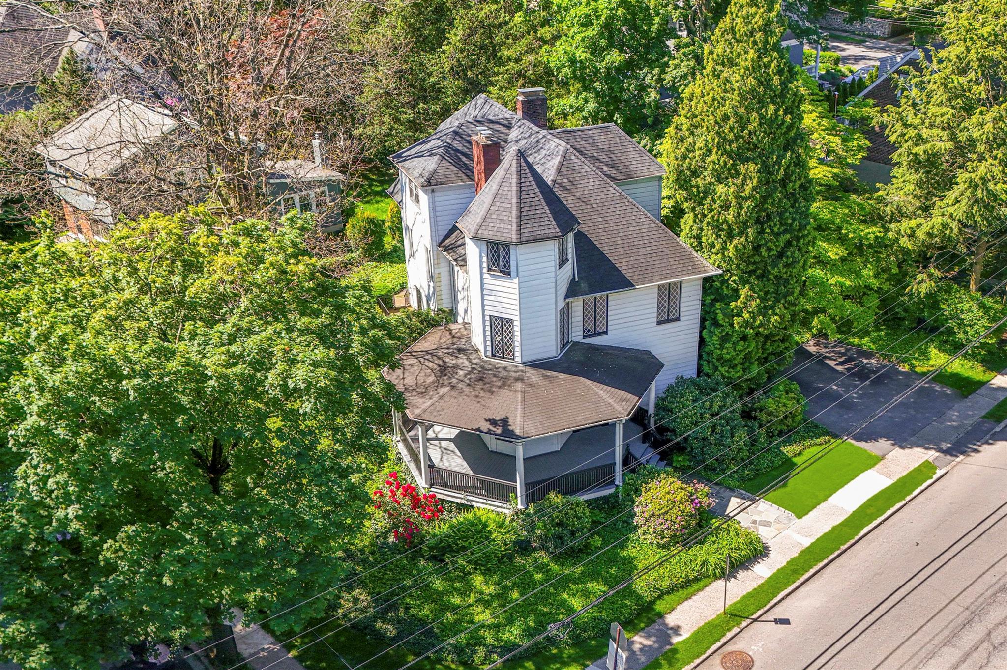 Single Family Desmond  Westchester County, NY 10708, MLS-862937-42