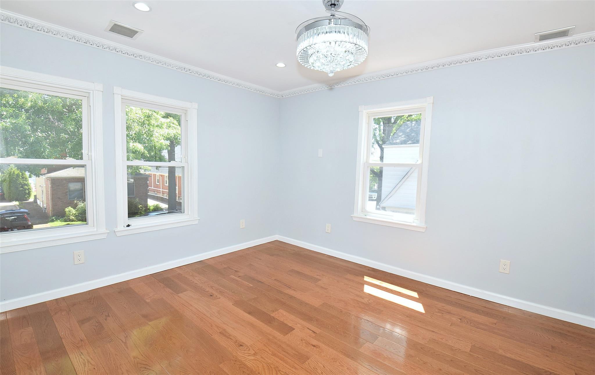 Single Family Brokaw  Nassau County, NY 11001, MLS-862960-18