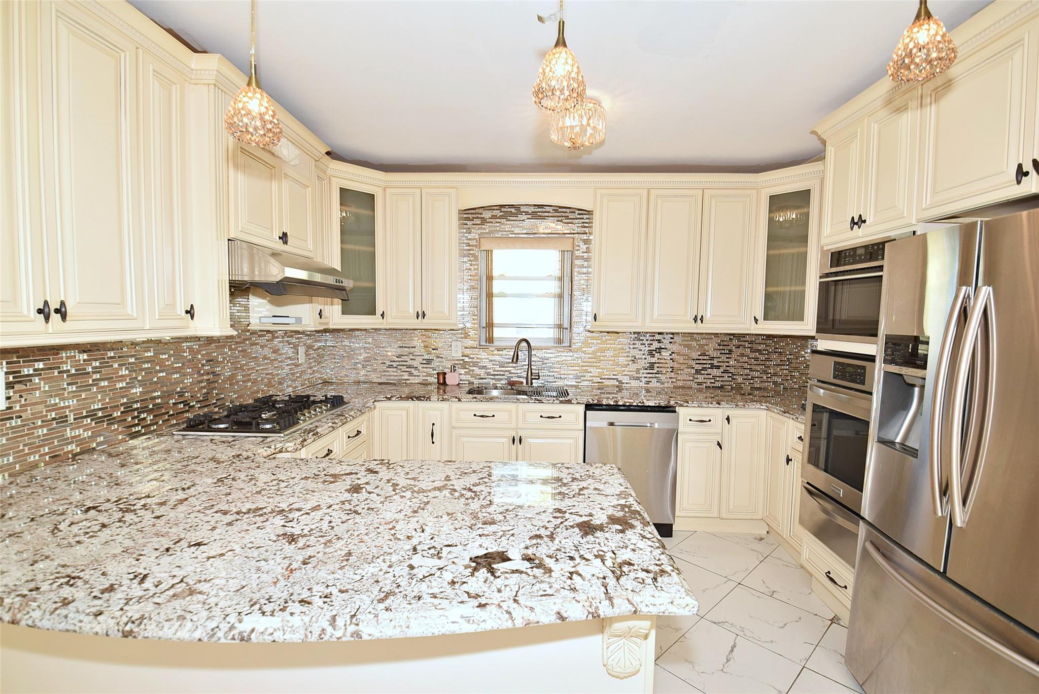 Single Family Brokaw  Nassau County, NY 11001, MLS-862960-8