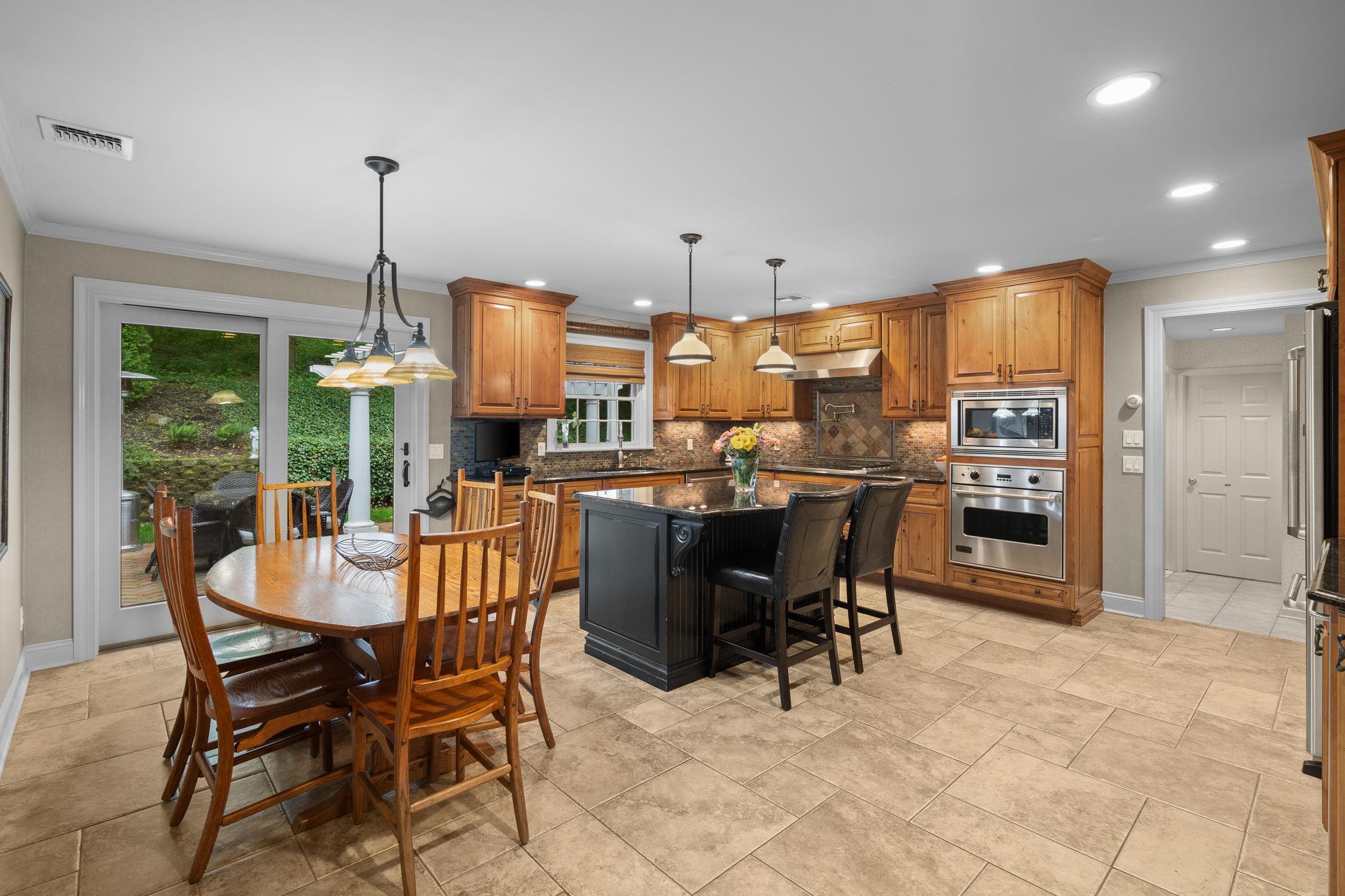 Single Family West Hills  Suffolk County, NY 11743, MLS-862961-10