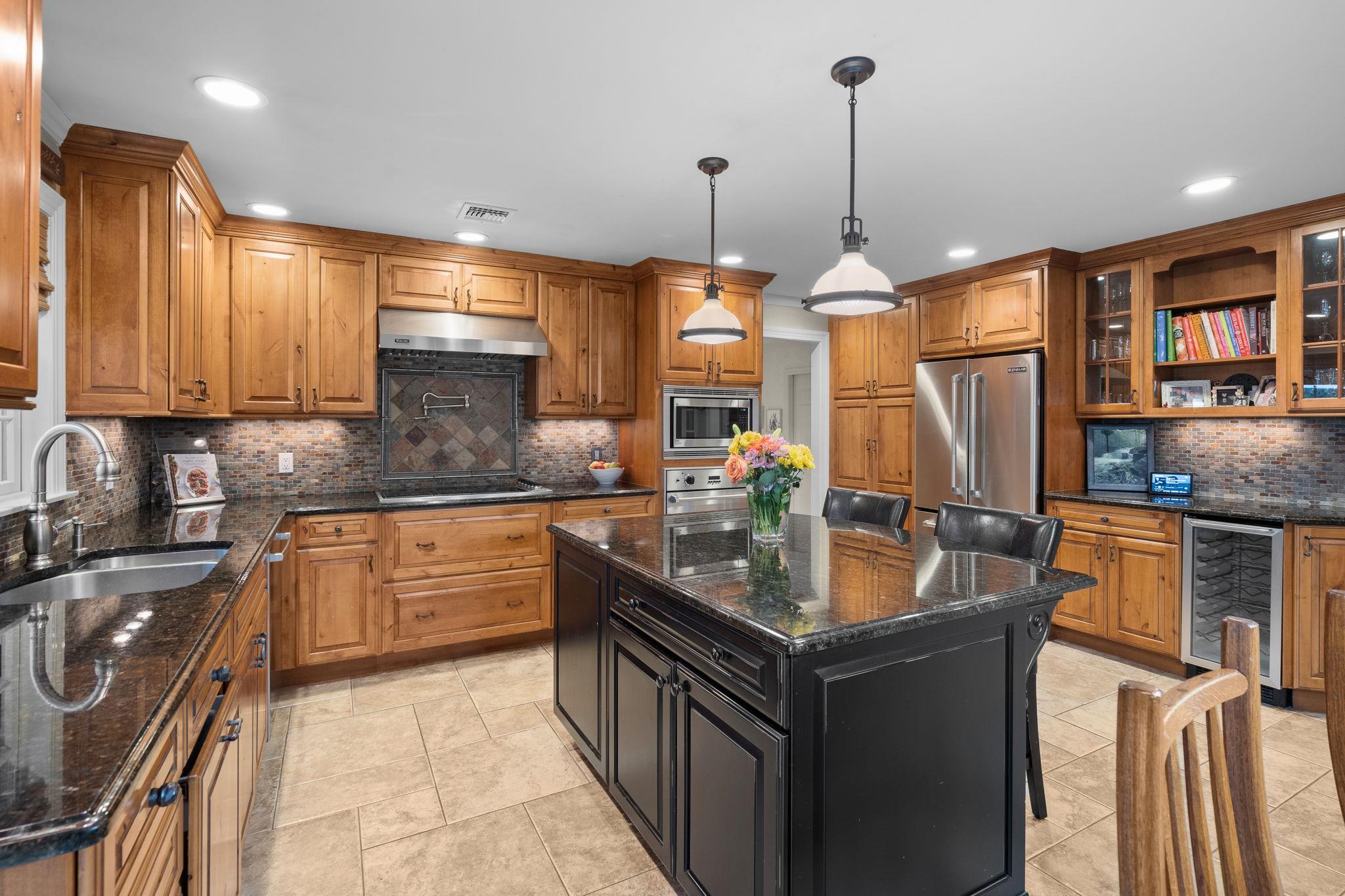 Single Family West Hills  Suffolk County, NY 11743, MLS-862961-12
