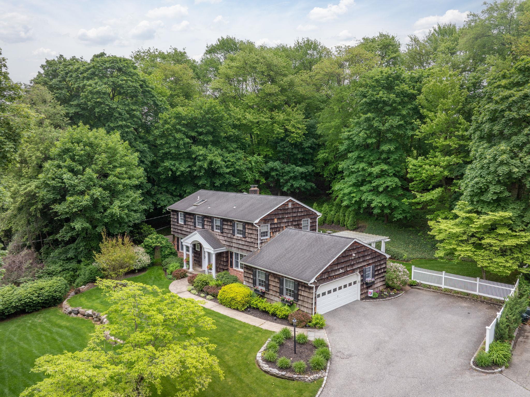 Single Family West Hills  Suffolk County, NY 11743, MLS-862961-26