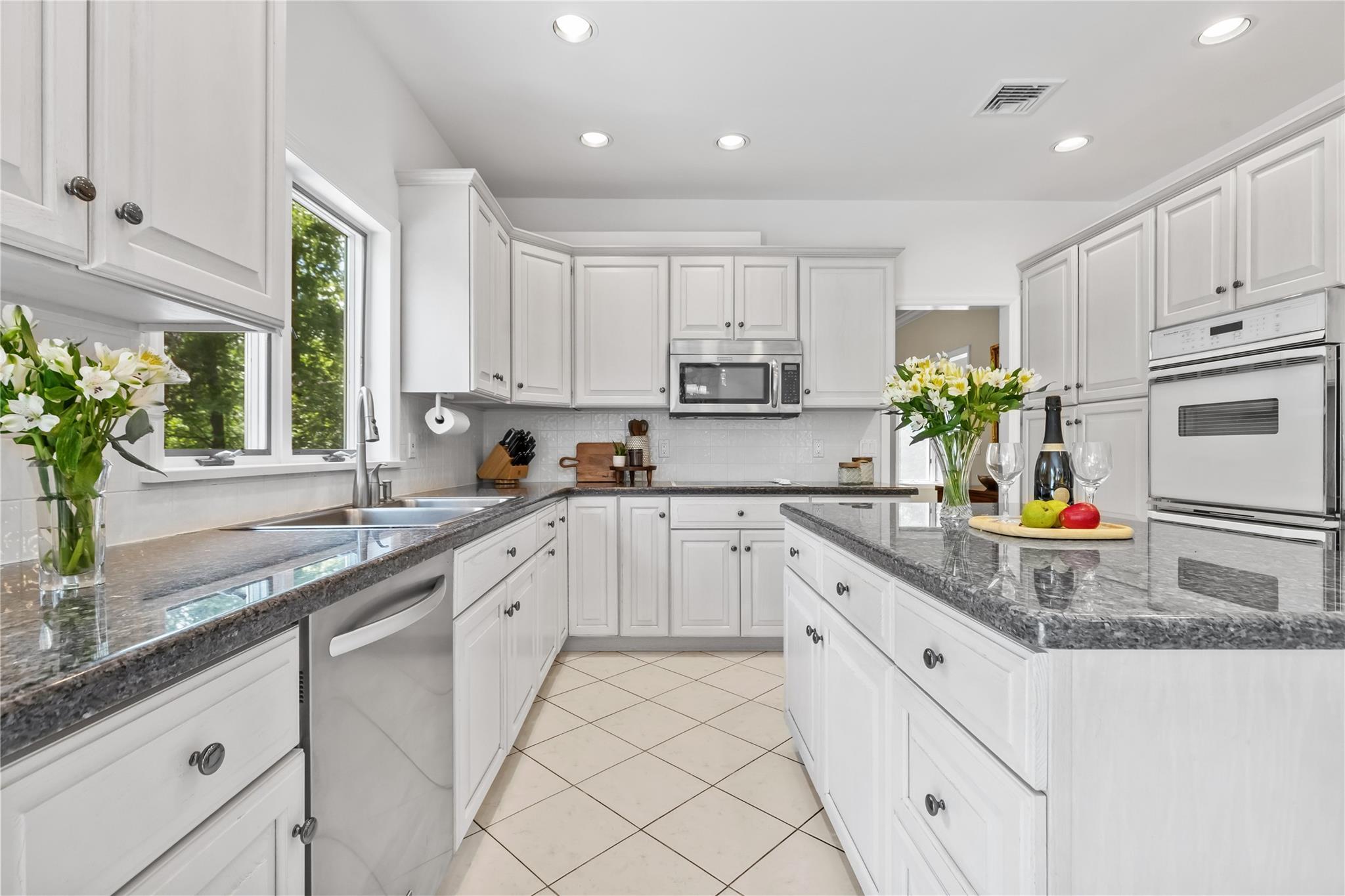 Single Family Londonderry  Westchester County, NY 10589, MLS-862983-4