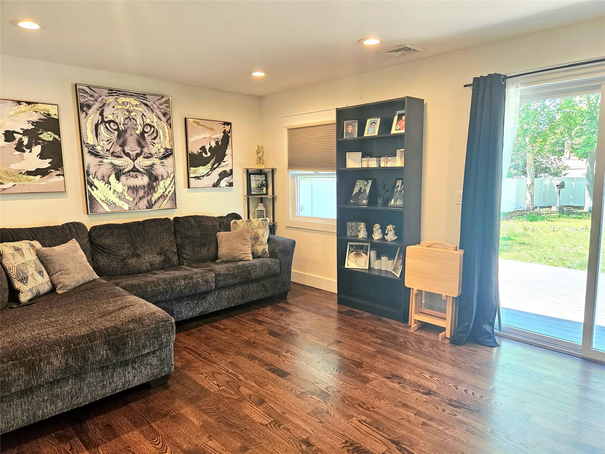 Single Family Ormond  Suffolk County, NY 11784, MLS-862996-6