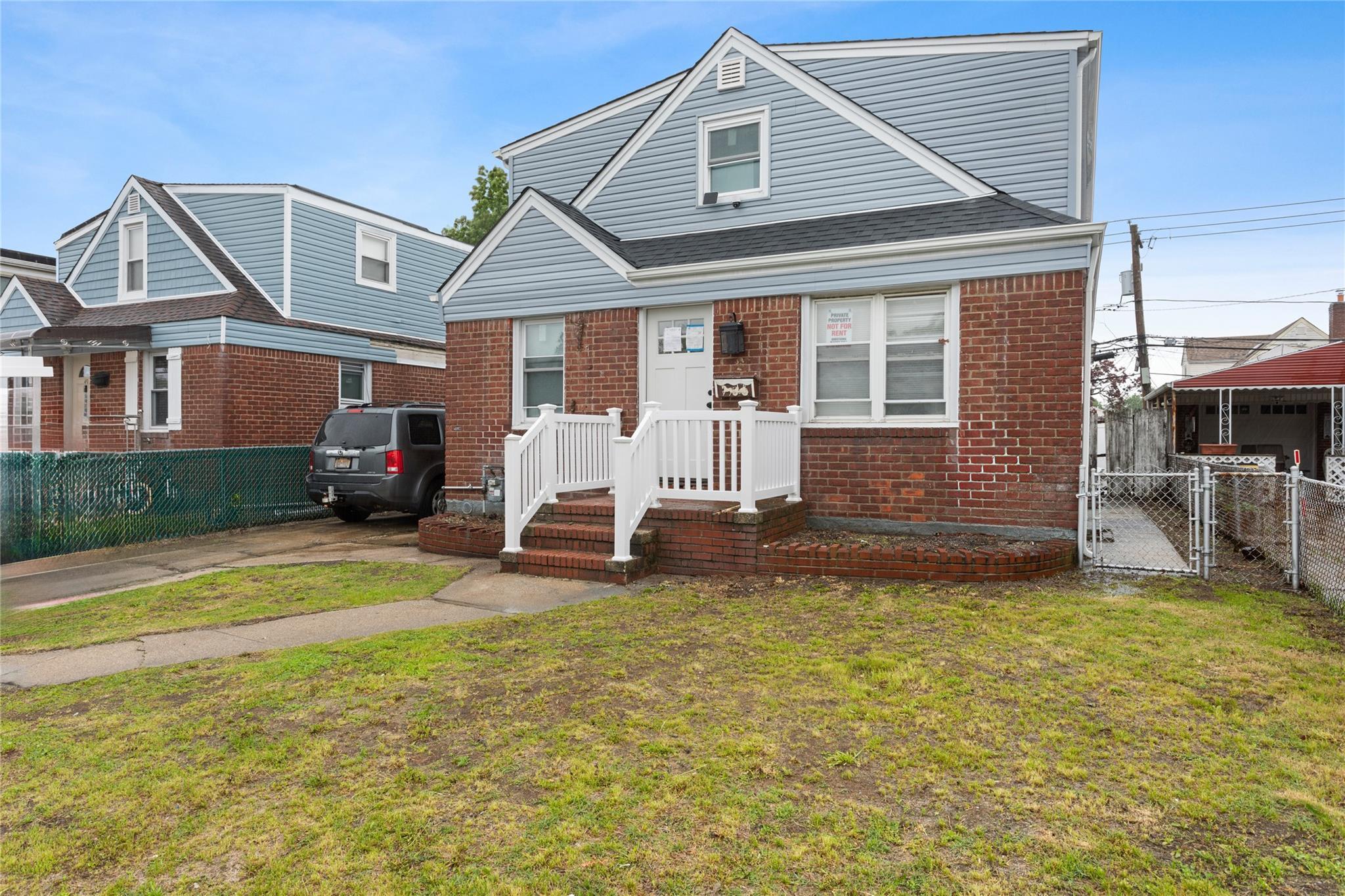 Single Family Warwick  Nassau County, NY 11003, MLS-862998-2