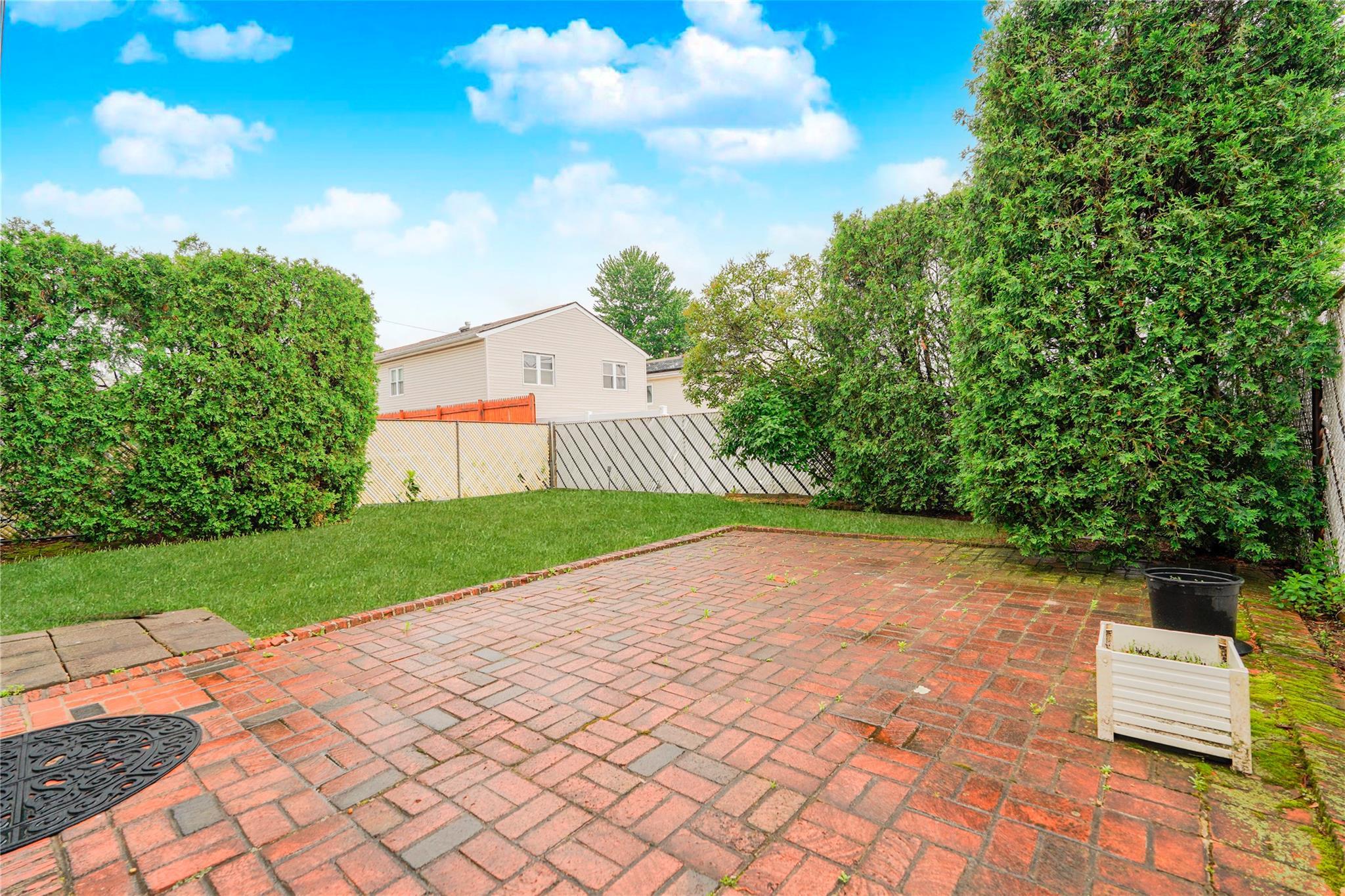 Single Family Arlene  Staten Island, NY 10314, MLS-863004-29
