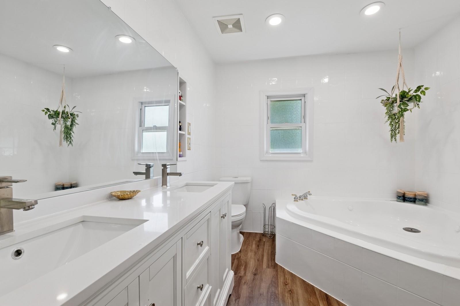 Single Family Grafton  Suffolk County, NY 11740, MLS-863006-10