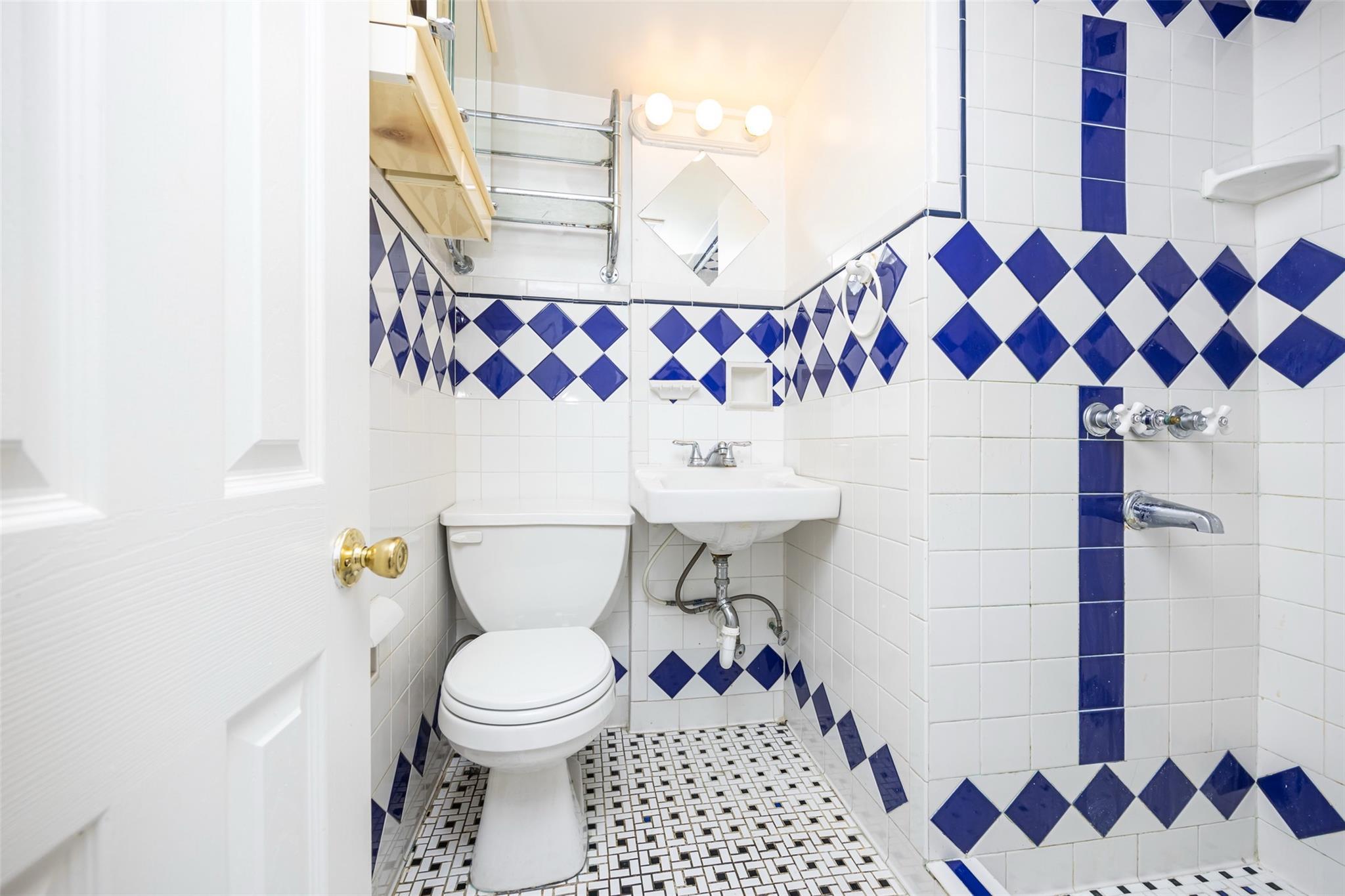 Single Family Swinton  Bronx, NY 10465, MLS-863011-13