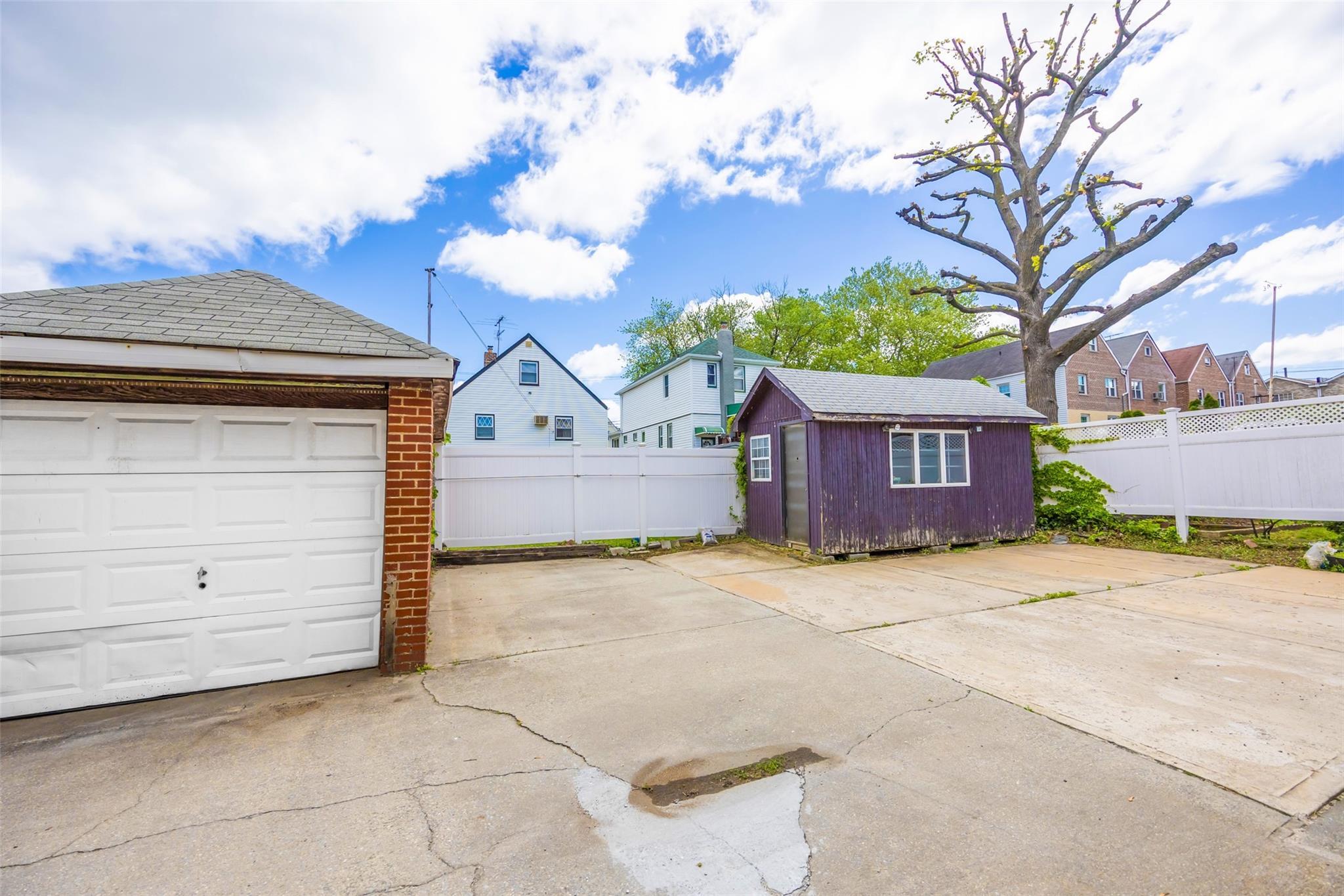 Single Family Swinton  Bronx, NY 10465, MLS-863011-24