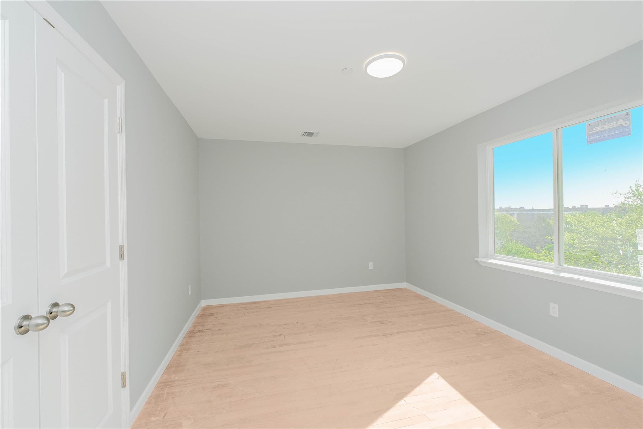 Single Family Cunard Ave  Staten Island, NY 10304, MLS-863025-10