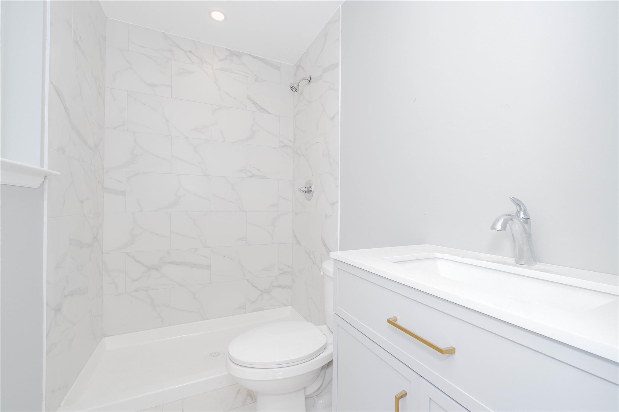 Single Family Cunard Ave  Staten Island, NY 10304, MLS-863025-19