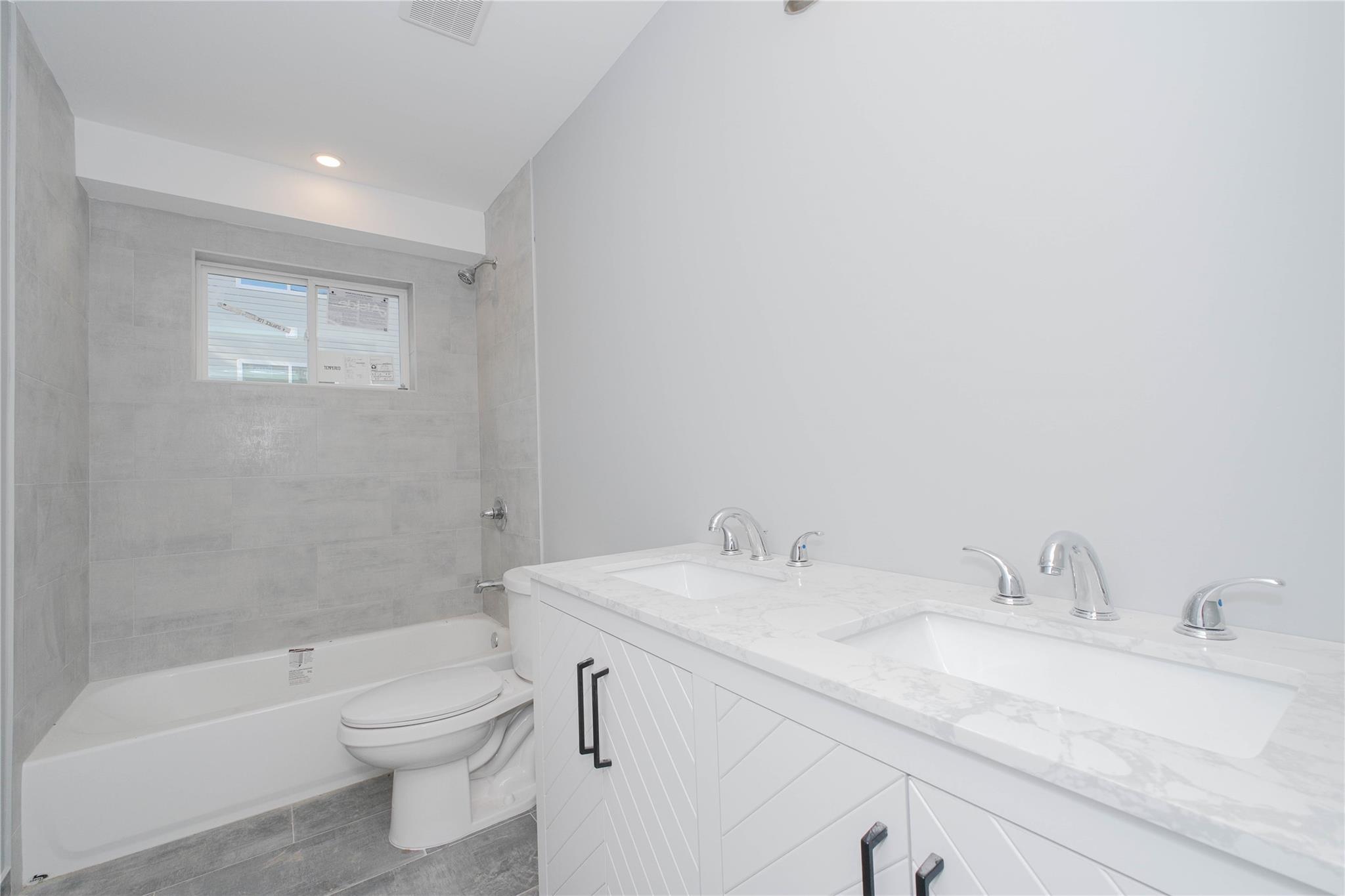 Single Family Cunard Ave  Staten Island, NY 10304, MLS-863025-29
