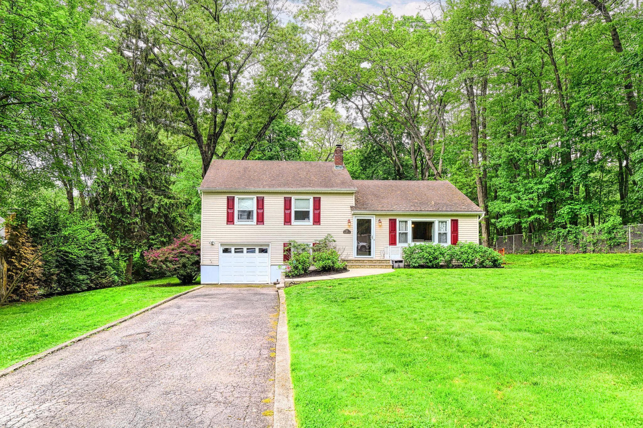 Single Family Millspaugh  Rockland County, NY 10954, MLS-863031-35