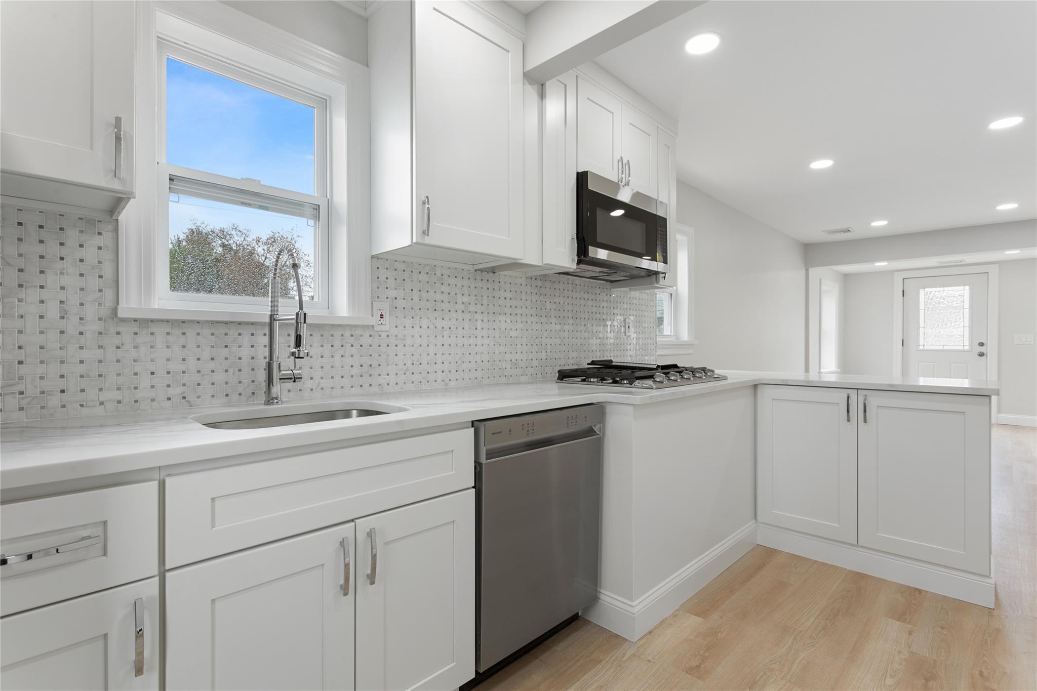 Single Family Alhambra  Suffolk County, NY 11757, MLS-863033-11