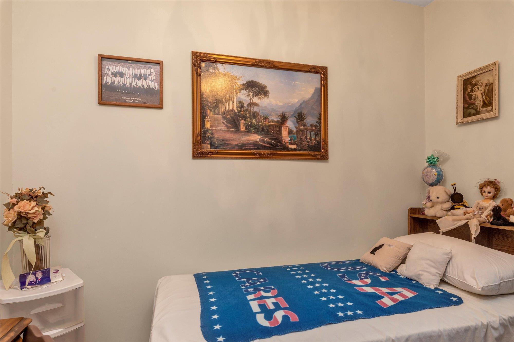Single Family 83  Queens, NY 11385, MLS-863043-11