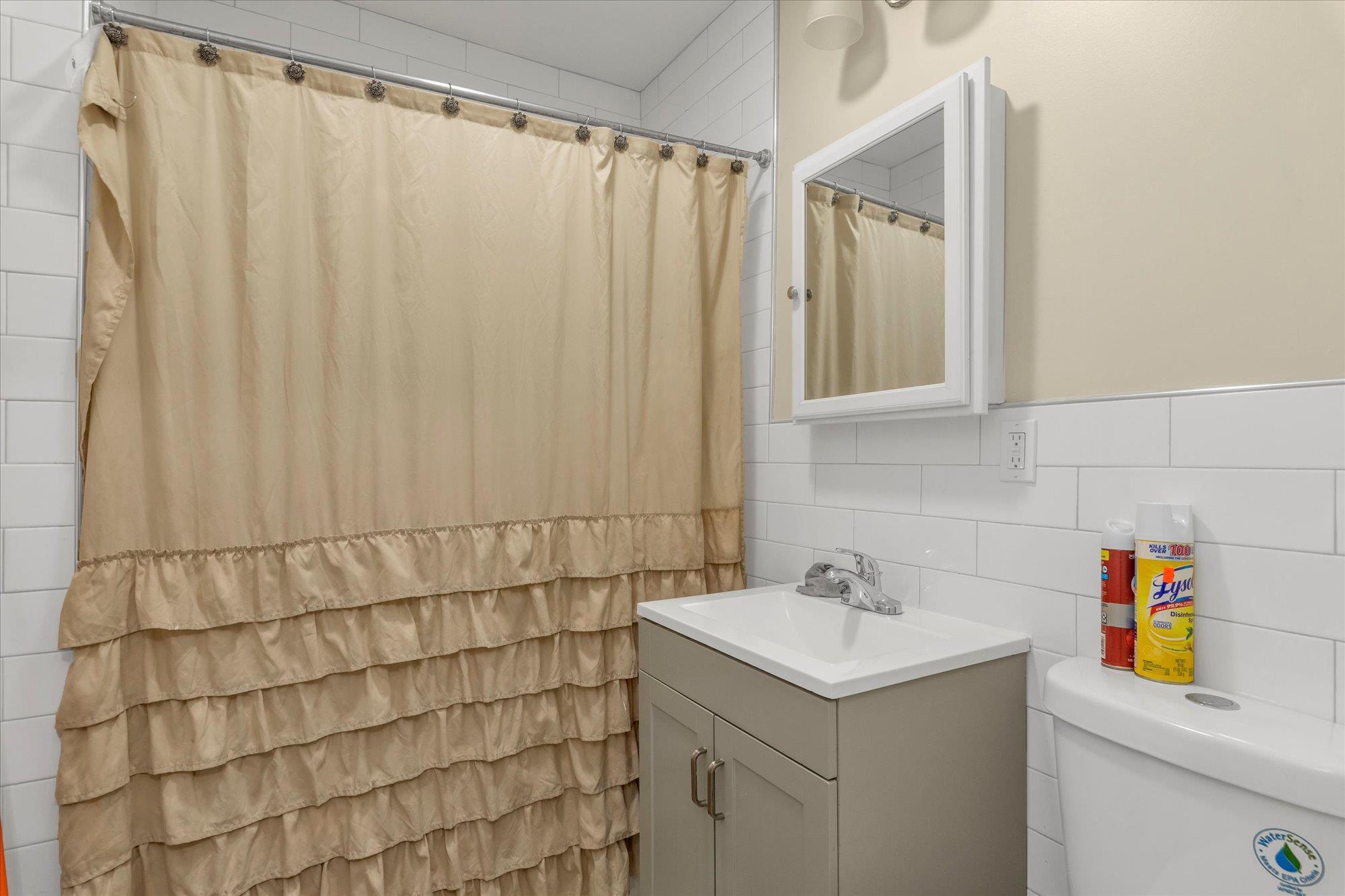Single Family 83  Queens, NY 11385, MLS-863043-19