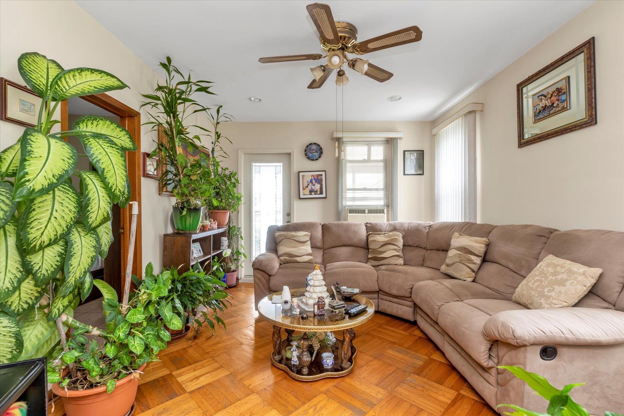 Single Family 83  Queens, NY 11385, MLS-863043-3
