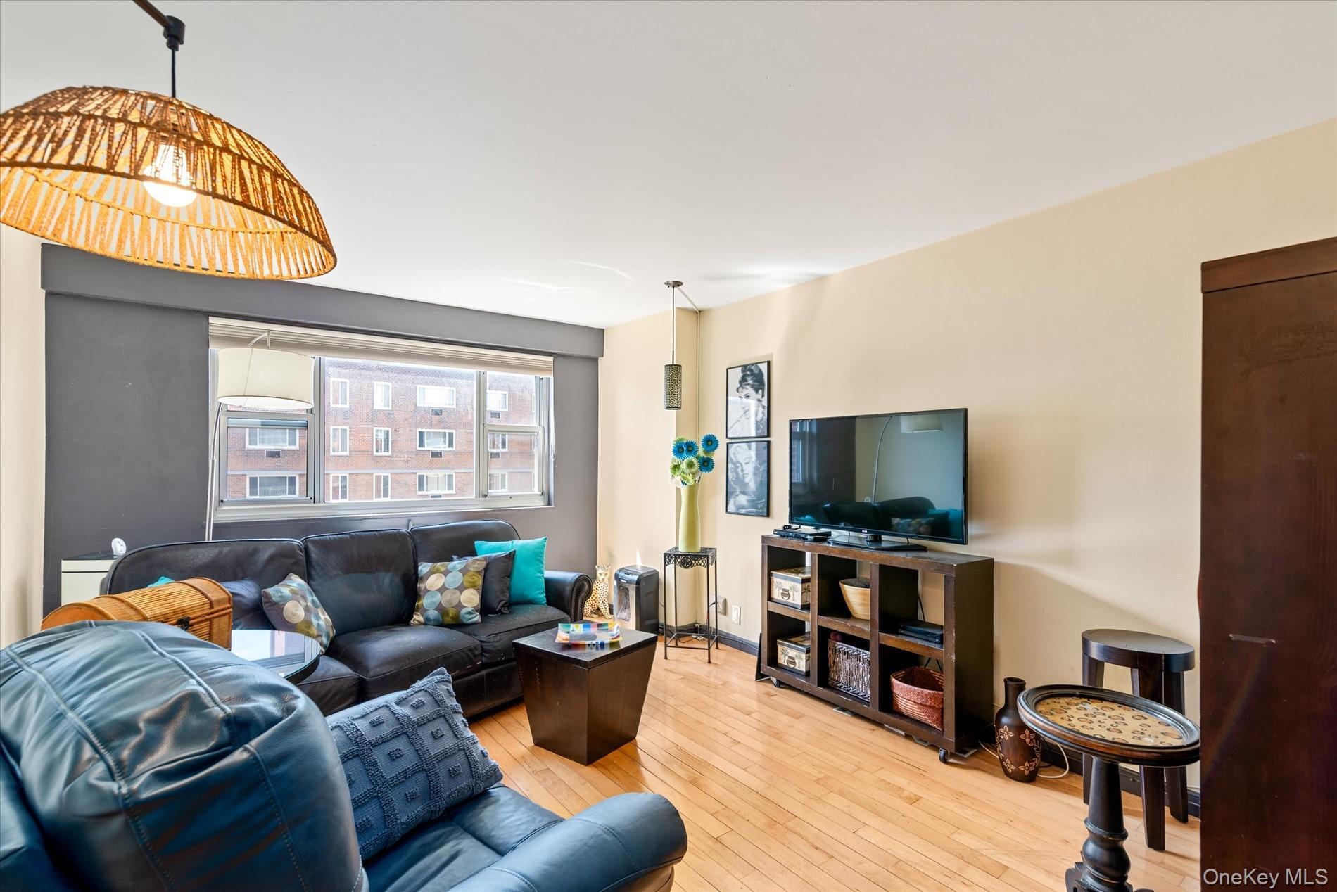 Coop 39 Queens, NY 11377, MLS-863071-2