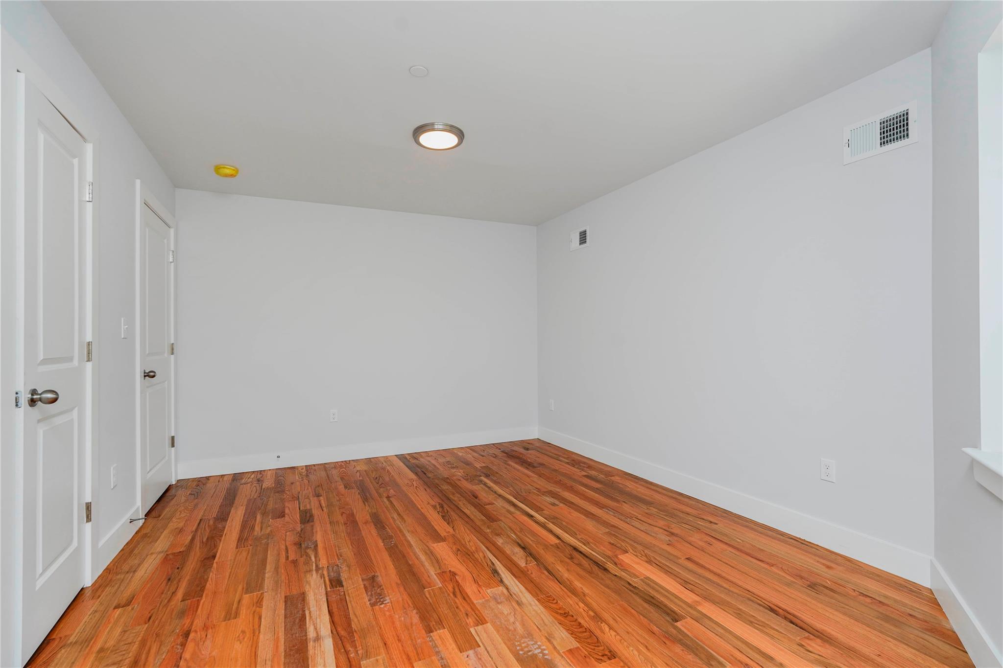 Single Family Ridge Ct  Staten Island, NY 10301, MLS-863082-11