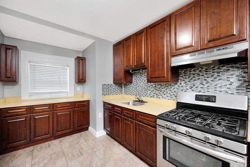 Single Family 202nd  Queens, NY 11412, MLS-863103-9