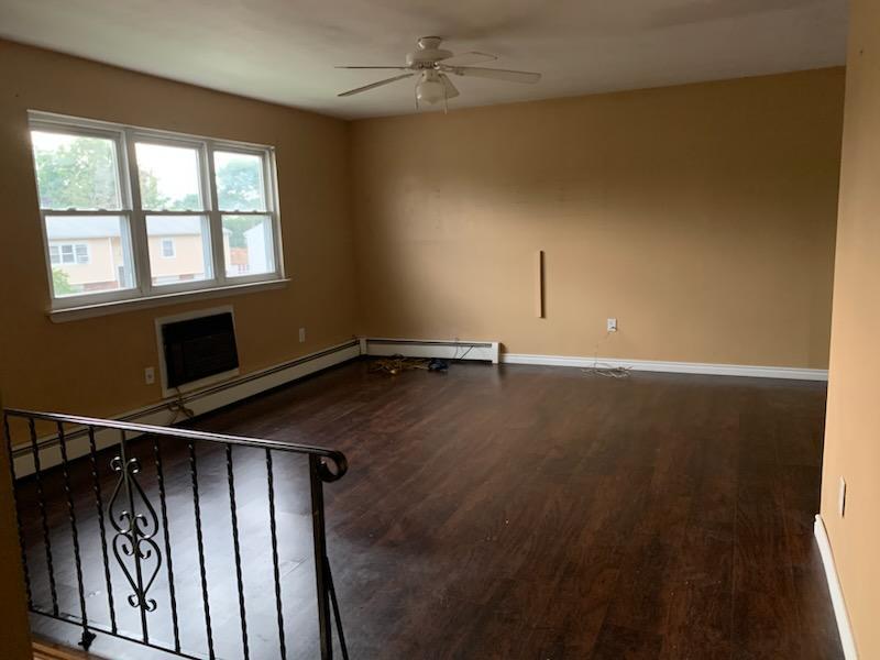 Single Family Barbara  Suffolk County, NY 11735, MLS-863125-4
