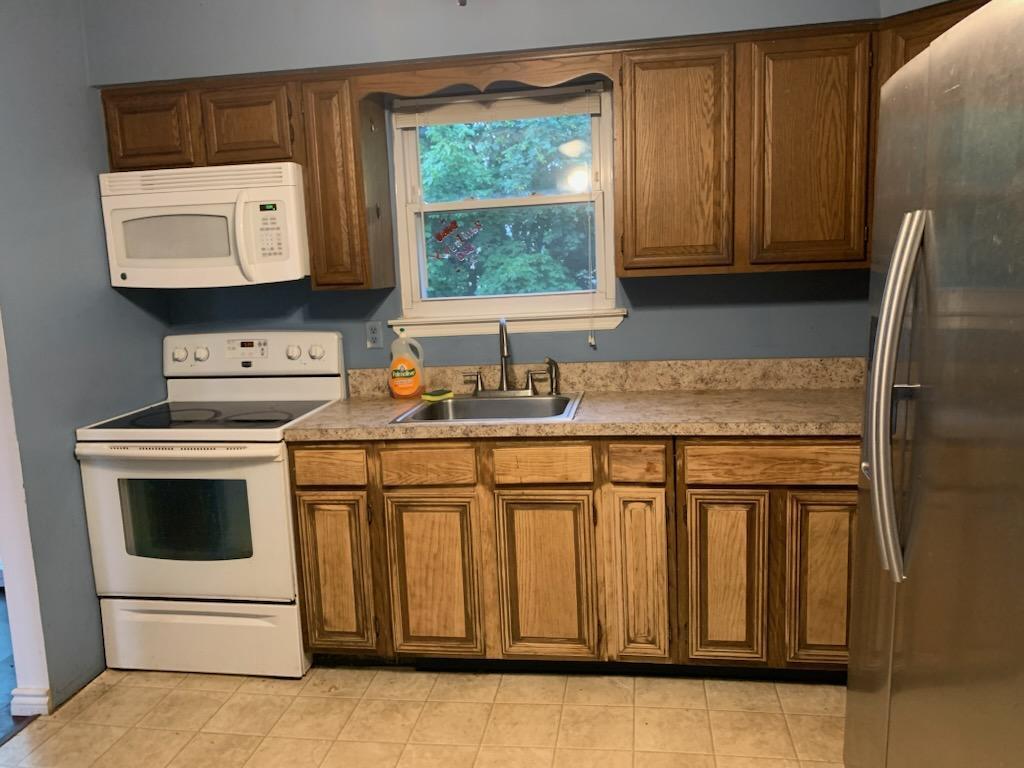 Single Family Barbara  Suffolk County, NY 11735, MLS-863125-5